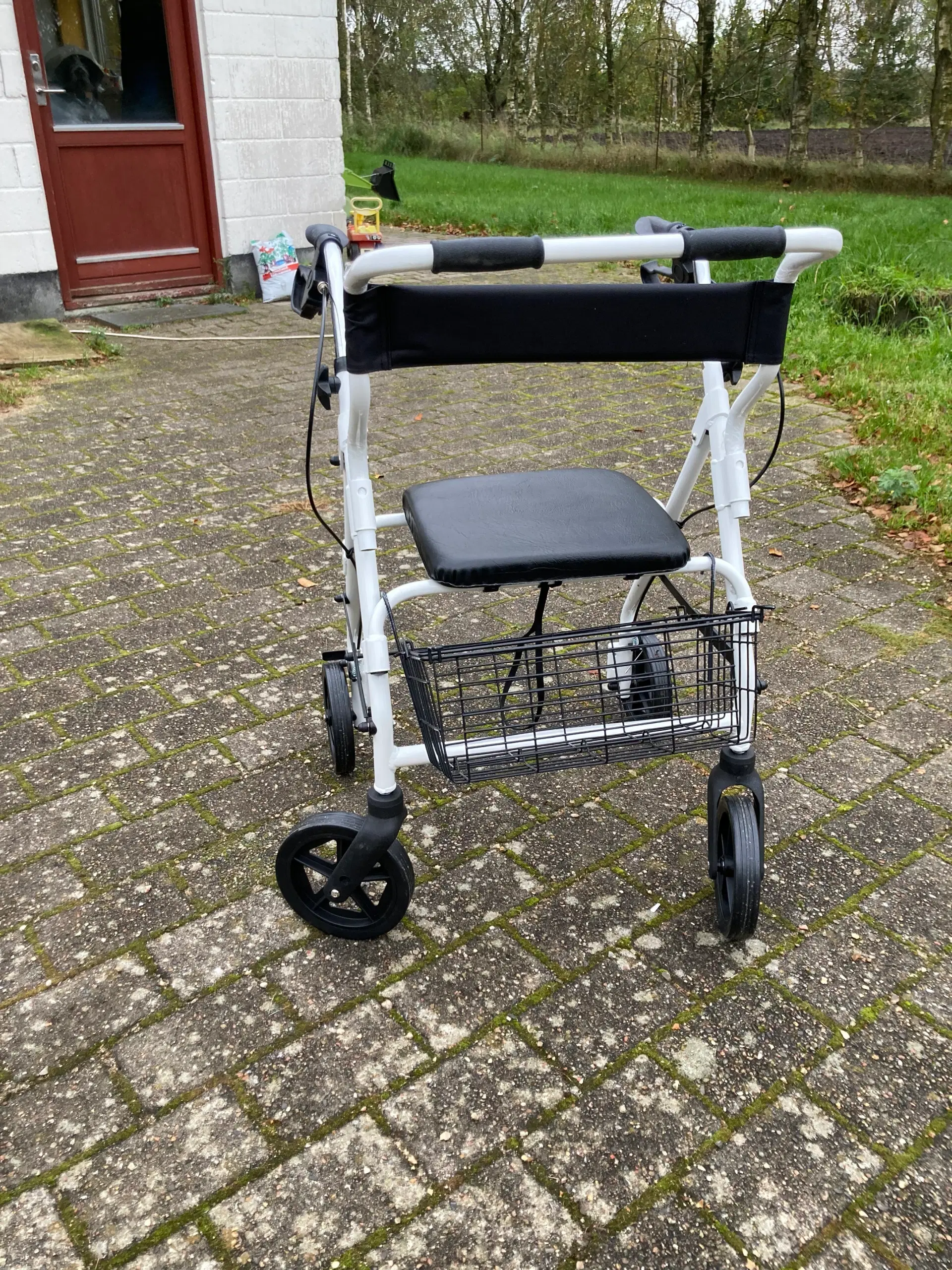 ny Rollator/kørestol  letvægt alustel