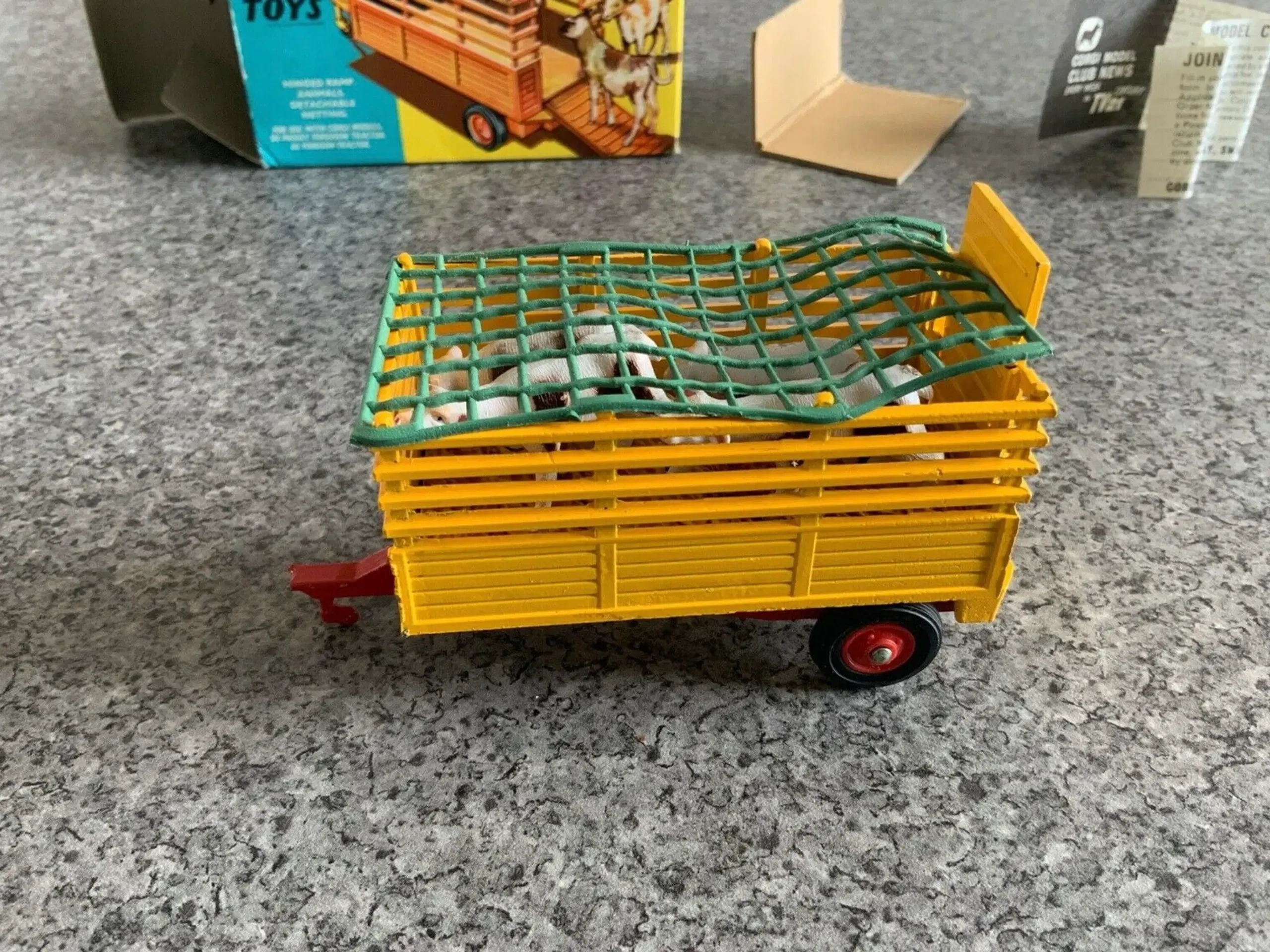 Corgi Toys No 58 Beast Carrier scale 1:43