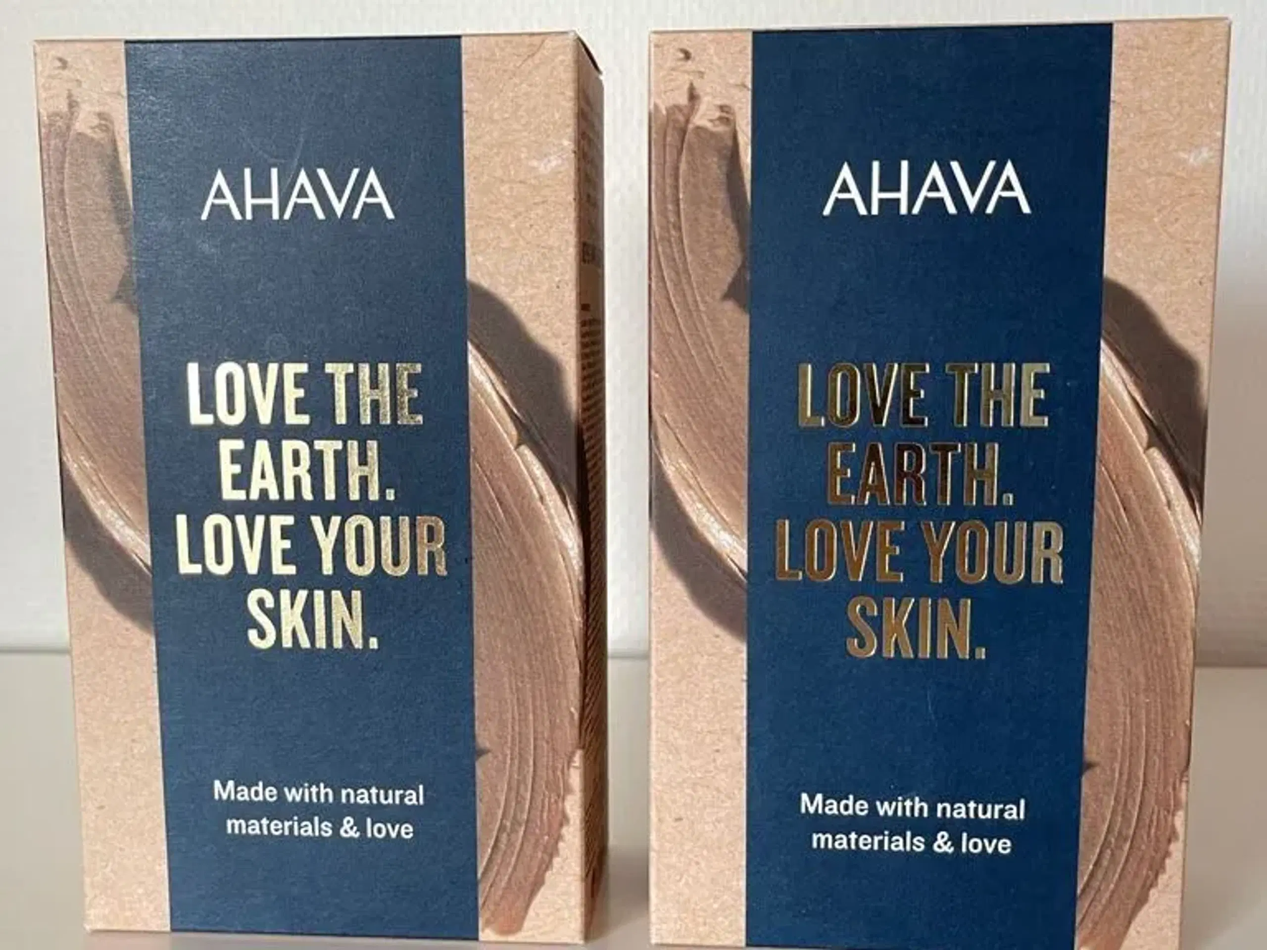 AHAVA Love the Earth Love your Skin Pure Mud care