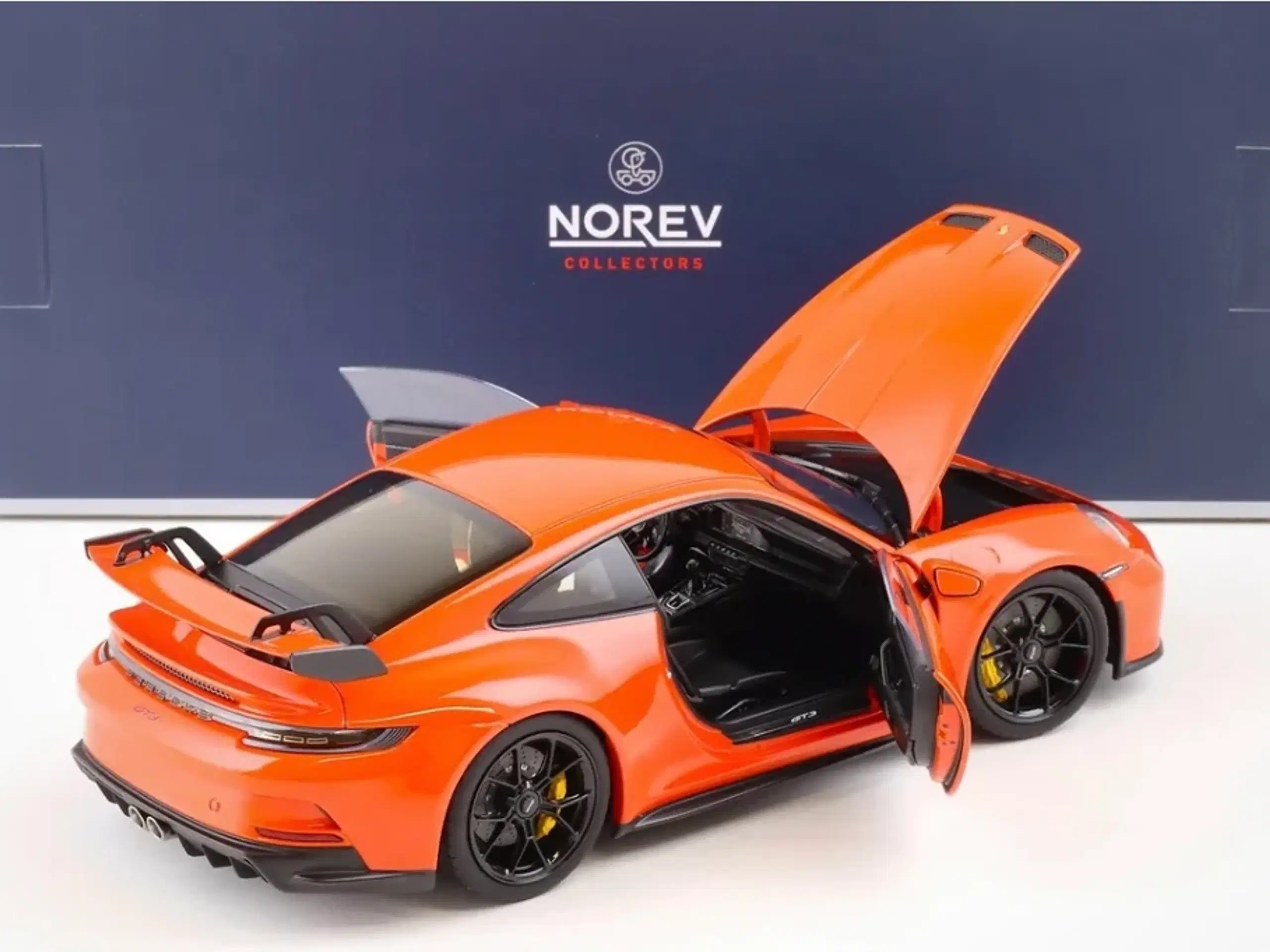 1:18 Porsche 911(992)GT3 Coupe 2021