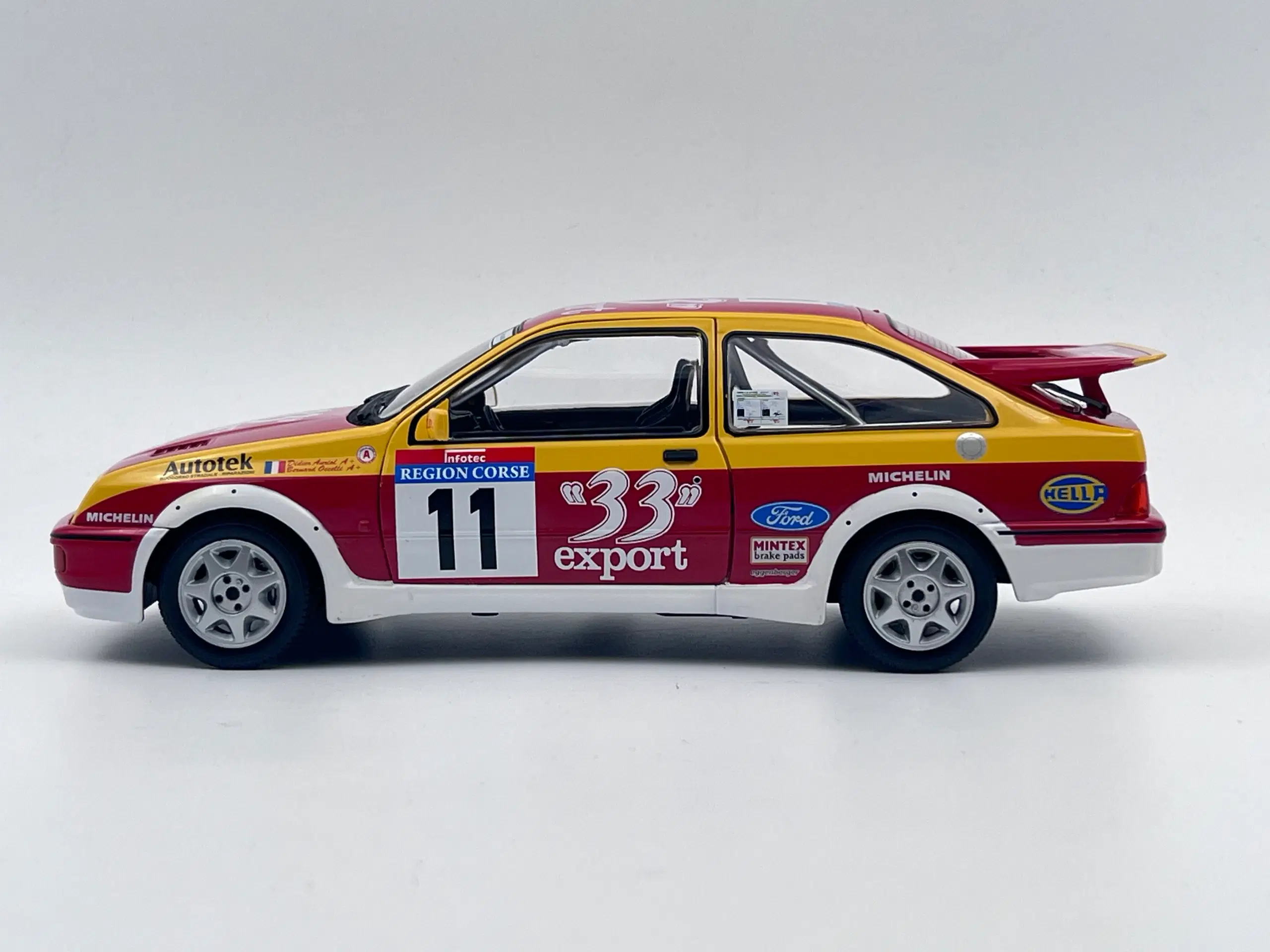 1987 Ford Sierra RS Cosworth TDC #11 - 1:18