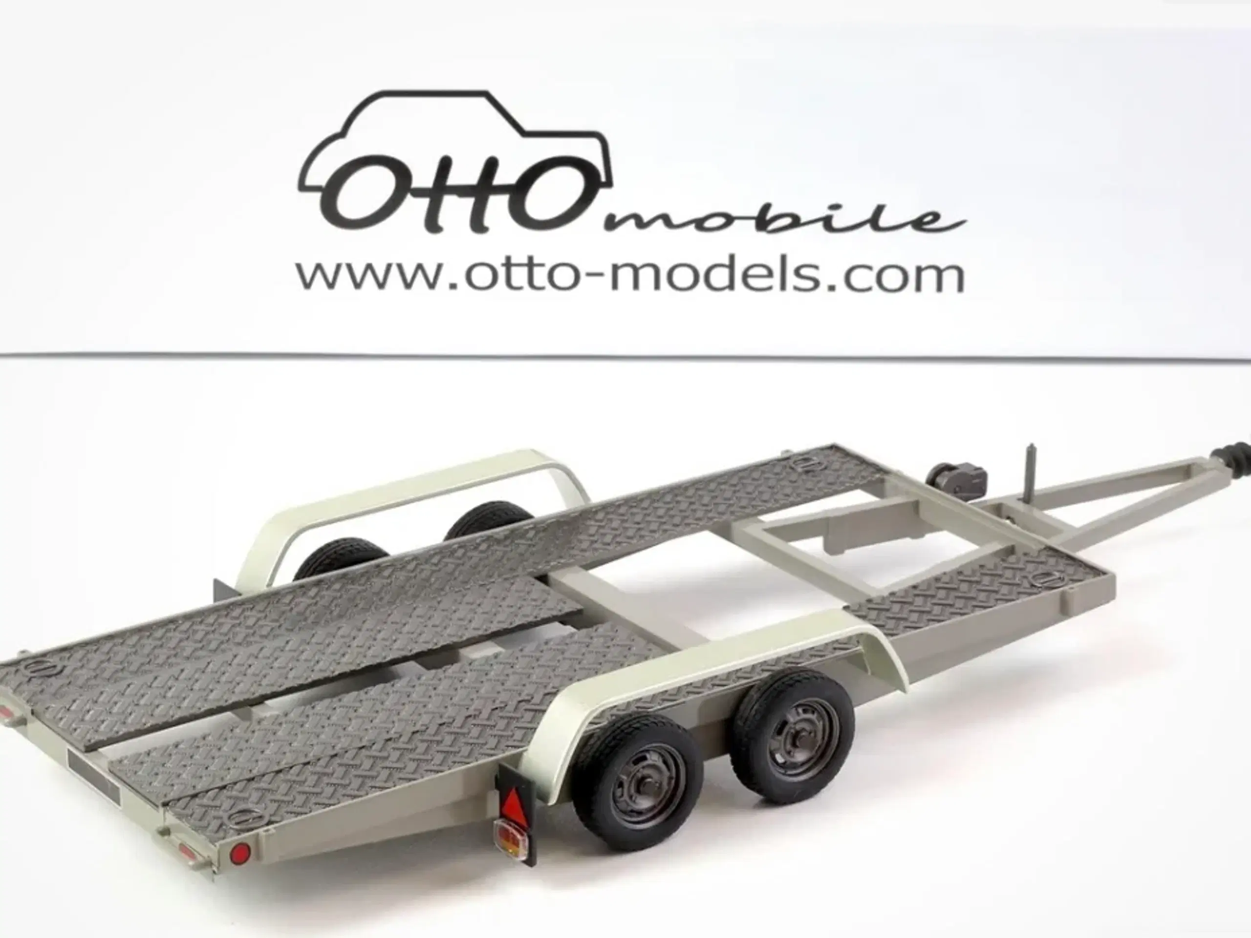 1:18 Autotransport trailer