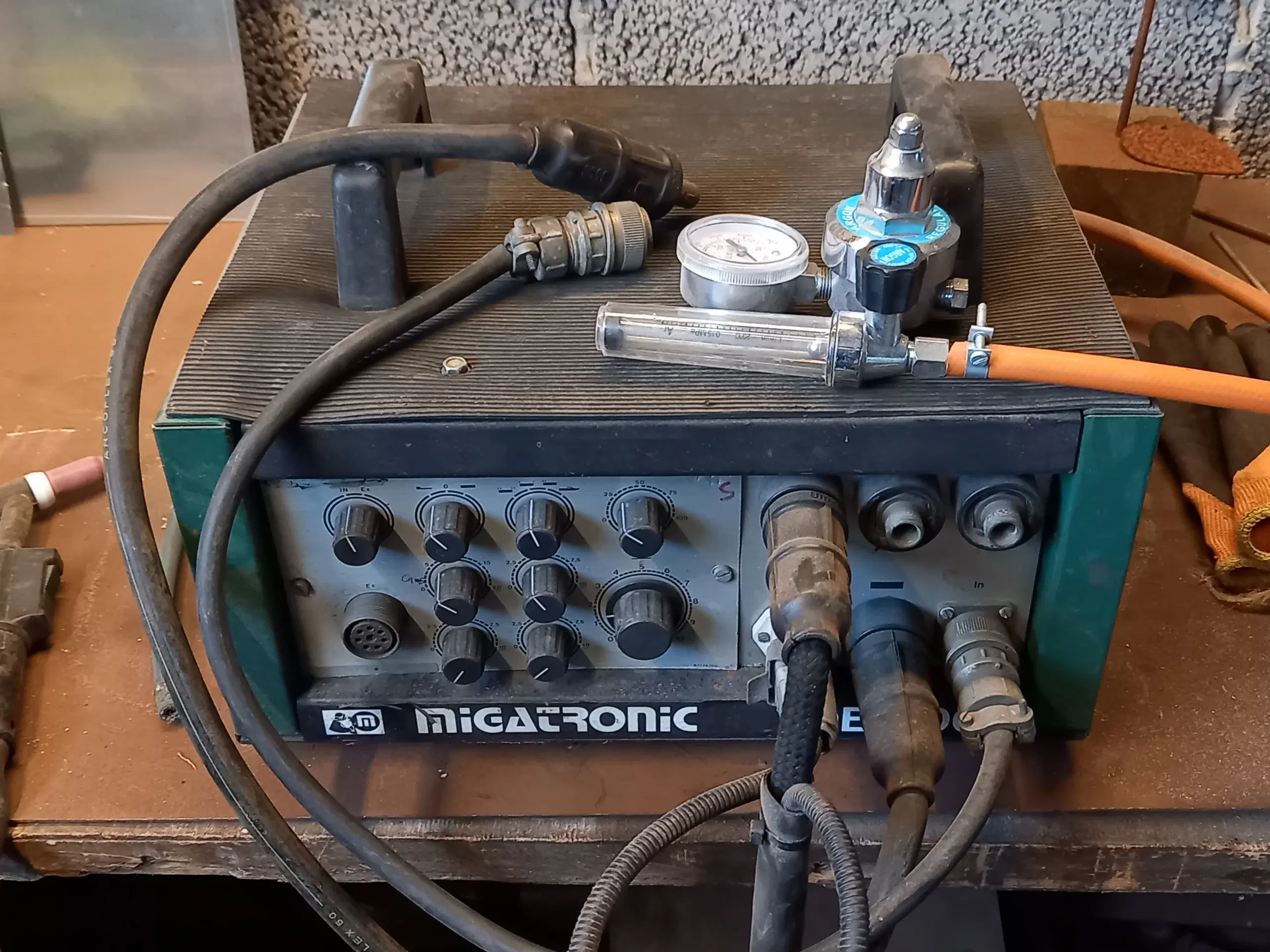 Elektrodesvejser Migatronic 250 LDE + TIG boks