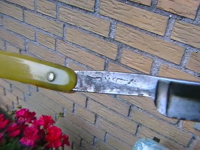 Fin ældre Barberkniv