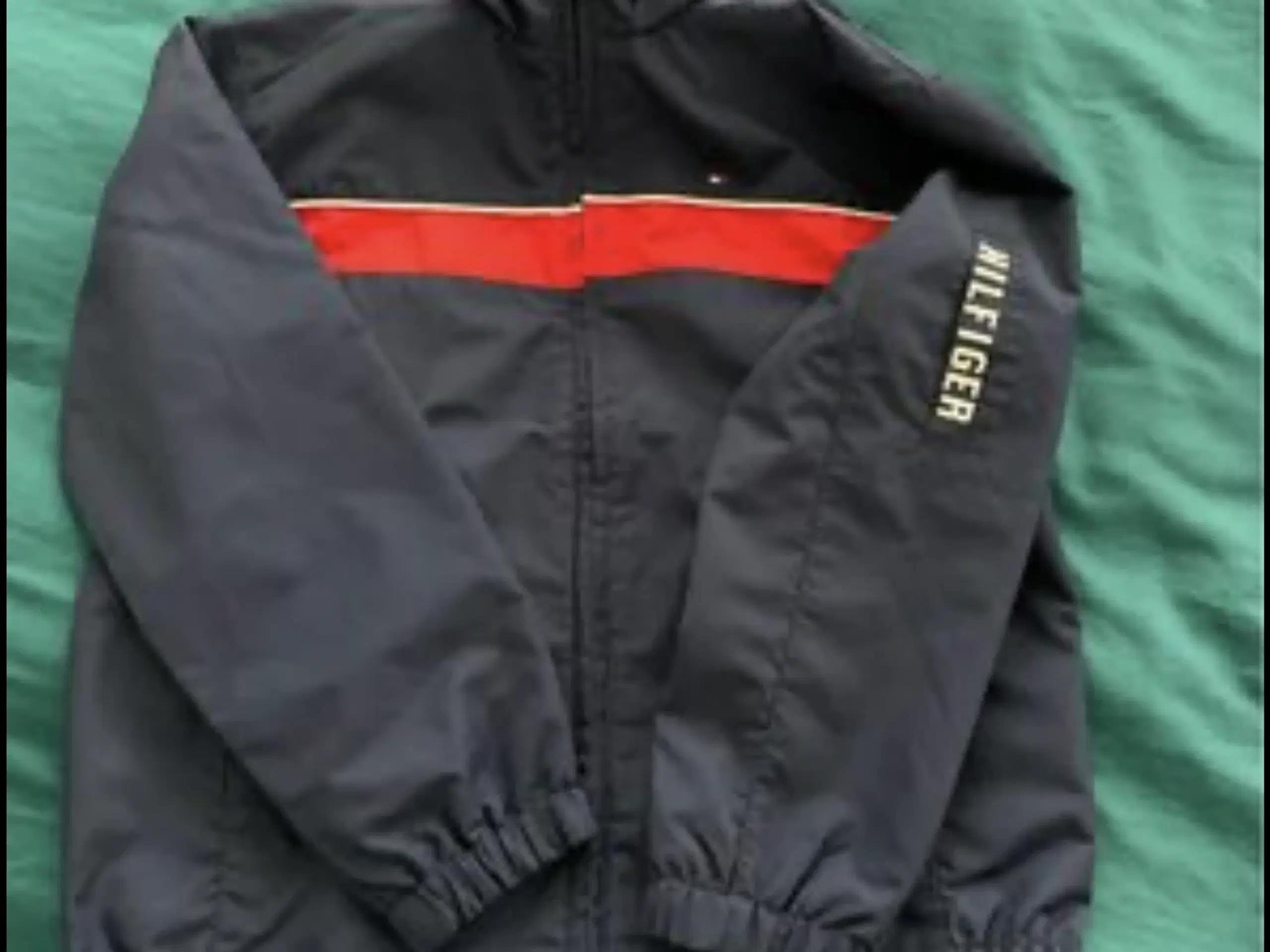 Tommy Hilfiger jakke strM 8-10 år