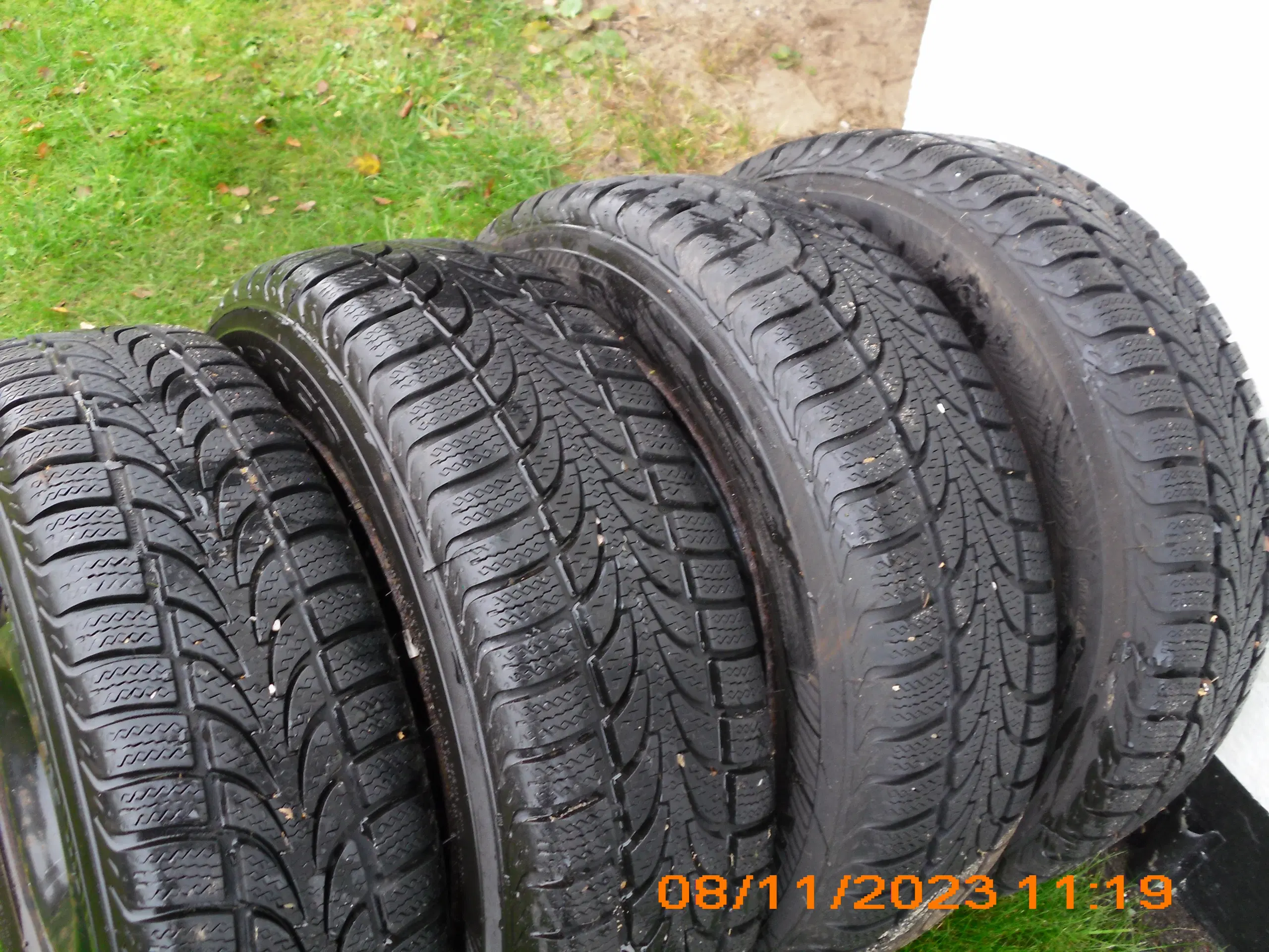 4 stk 185/ 65R 15 vinterdæk