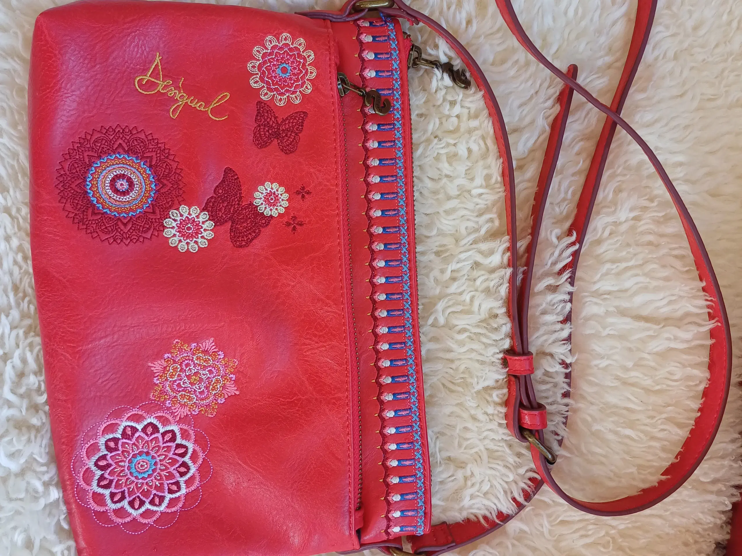 Sød Desigual cross body taske