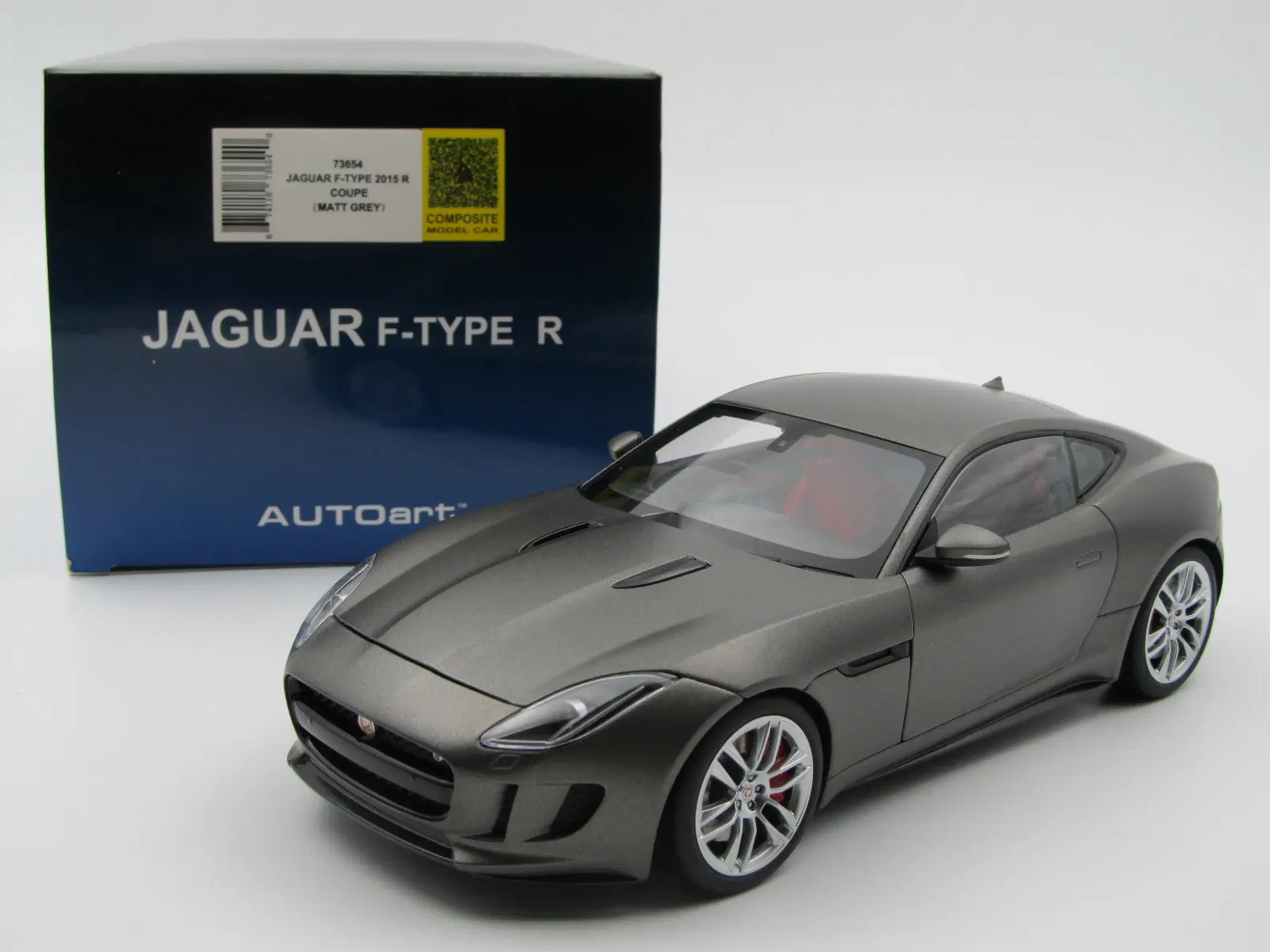 2015 Jaguar F-Type R - AUTOart - 1:18