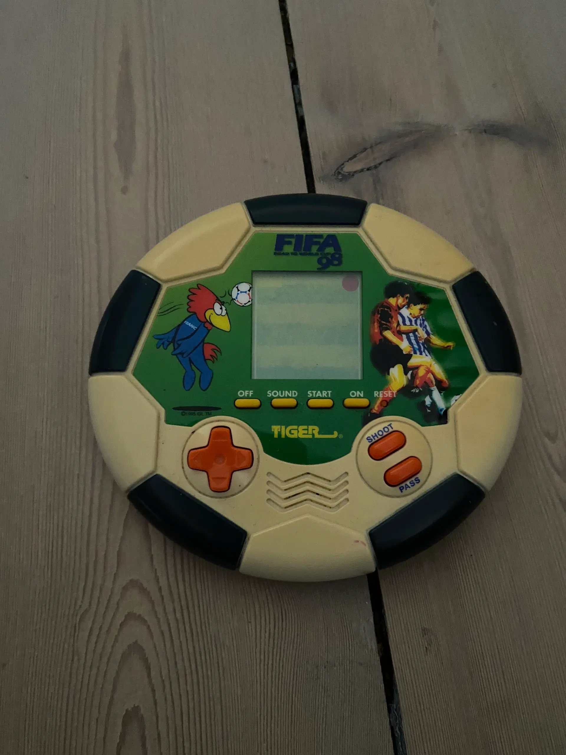 FIFA 1998-spil fra Tiger Electronics