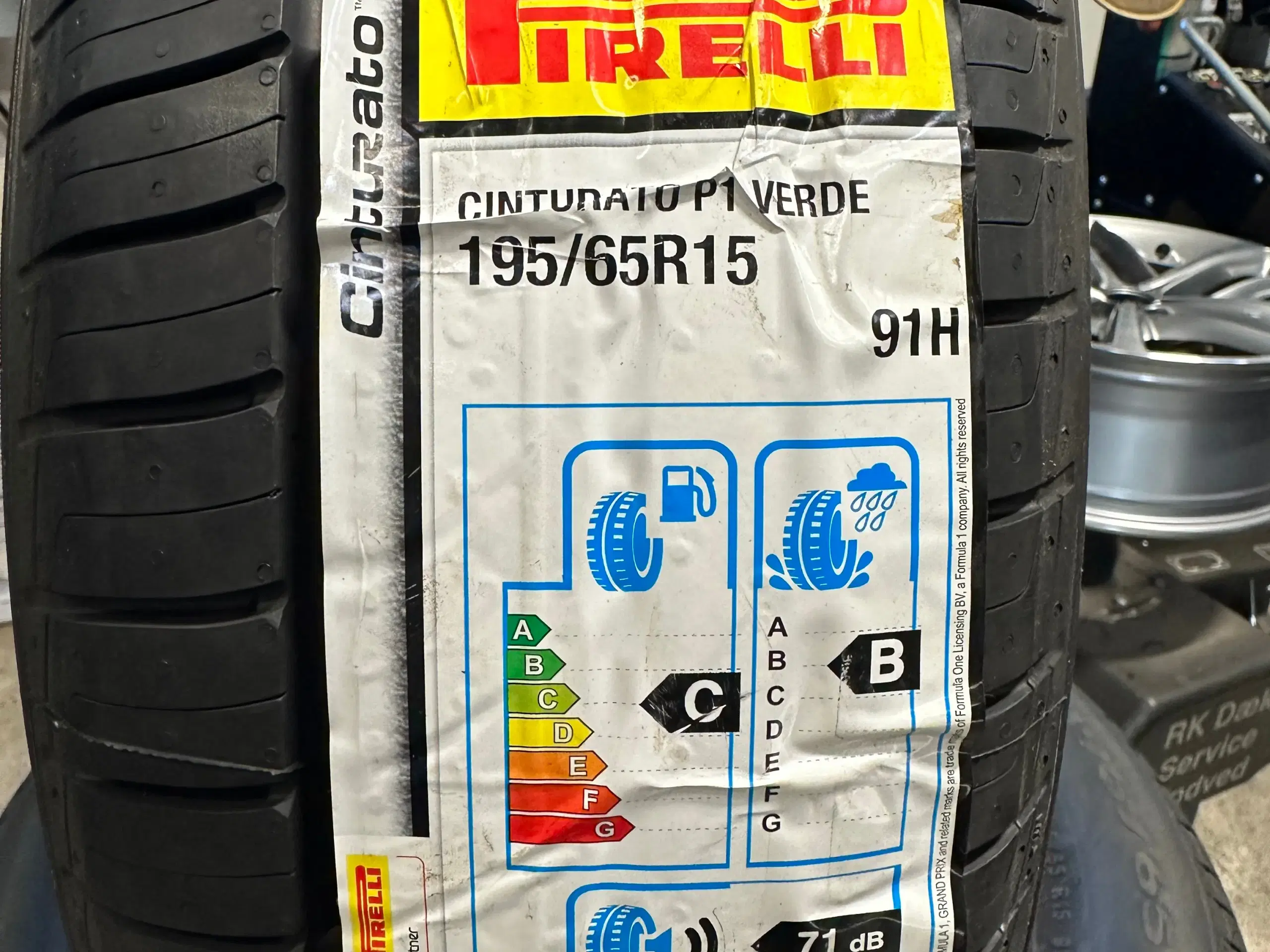 Pirelli 195/65 15