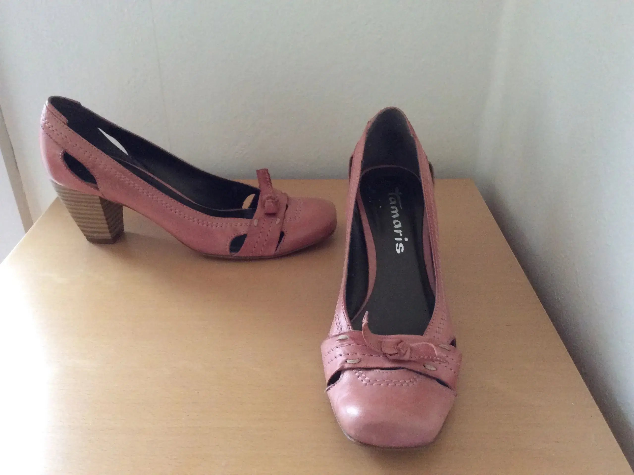 Gl Rosa Tamaris pumps