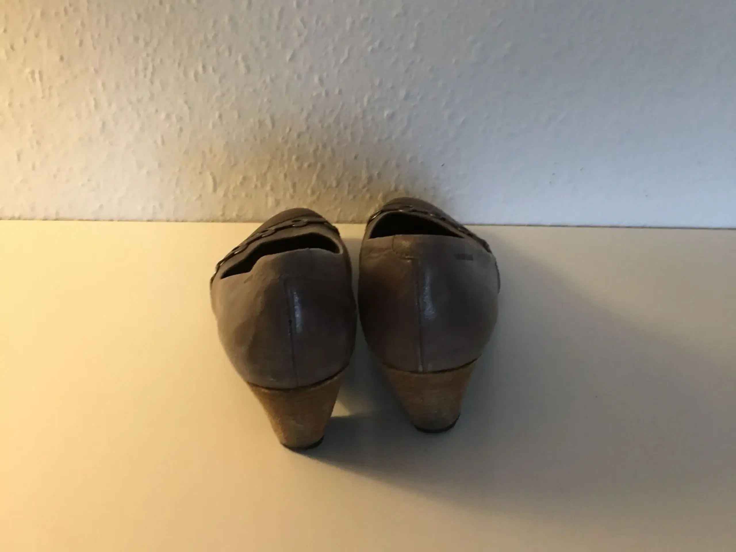 Vagabond heels 38 mørk beige