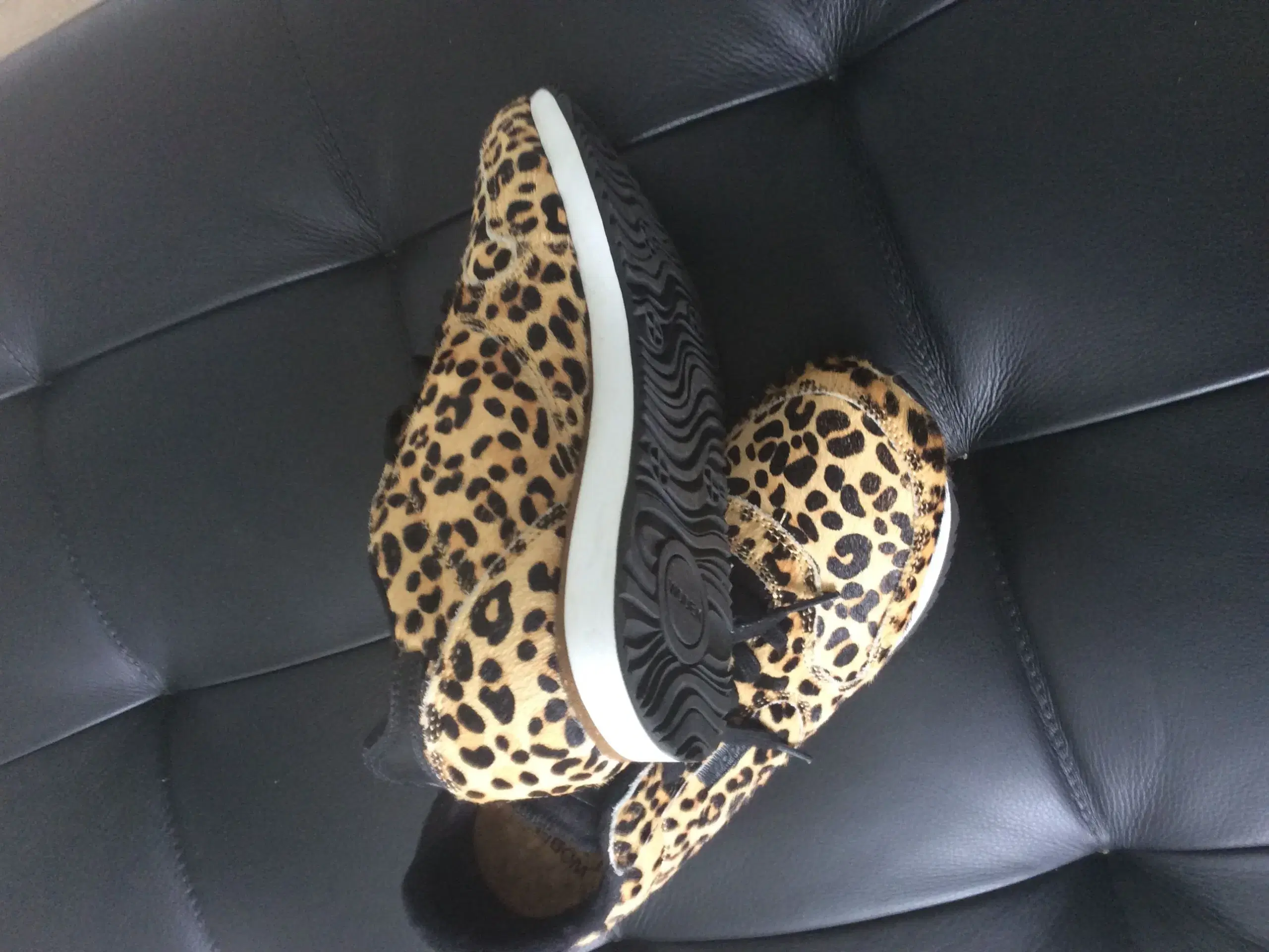 Woden leopard sneakers