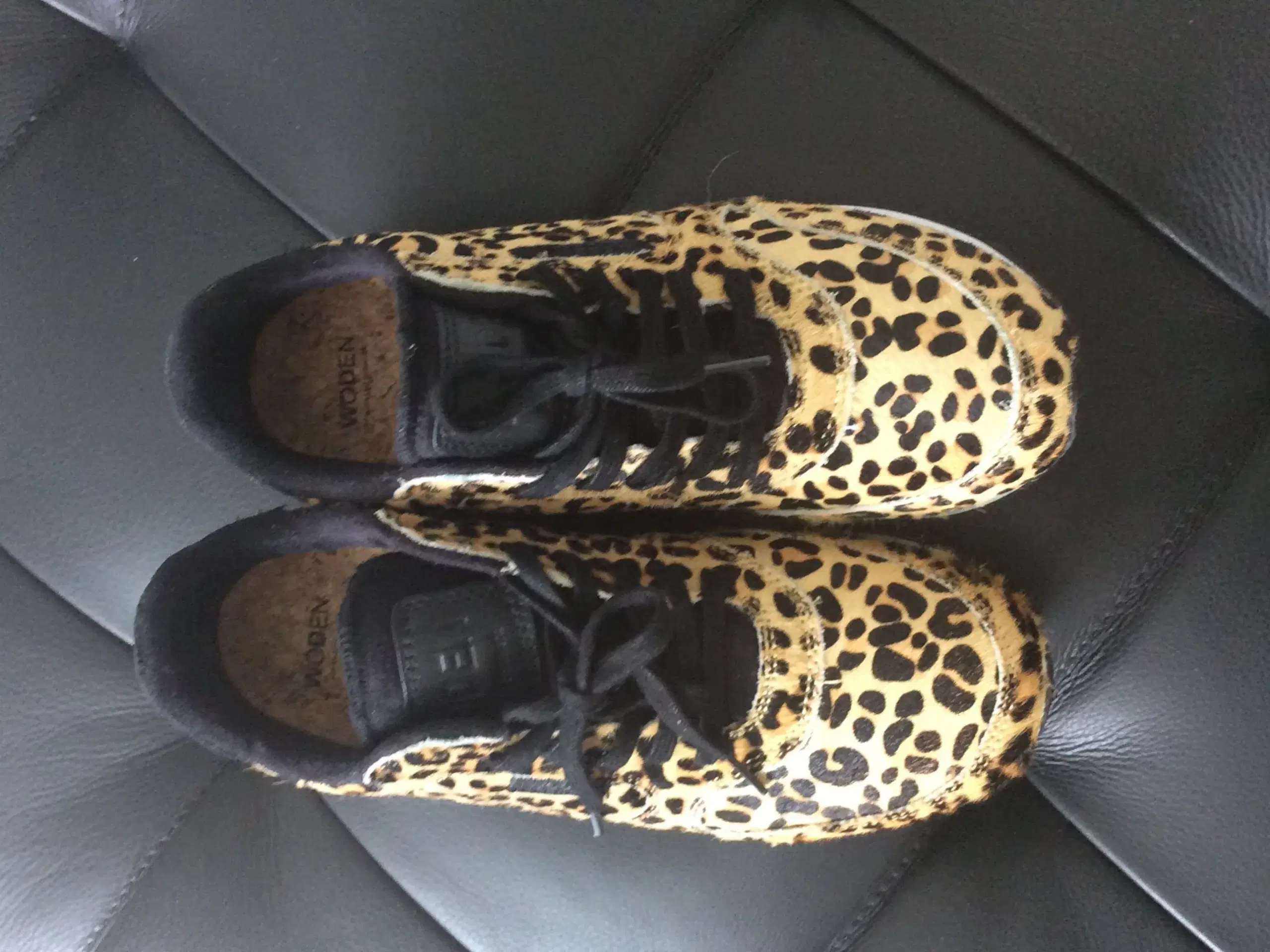 Woden leopard sneakers