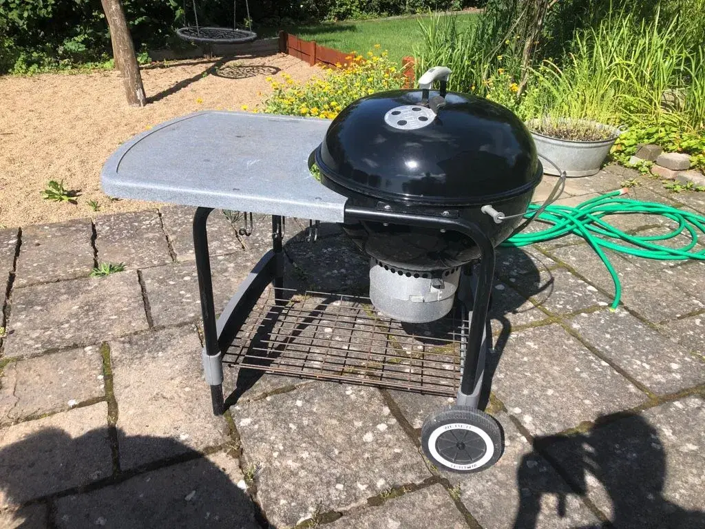 Weber Kuglegrill 57cm med bord