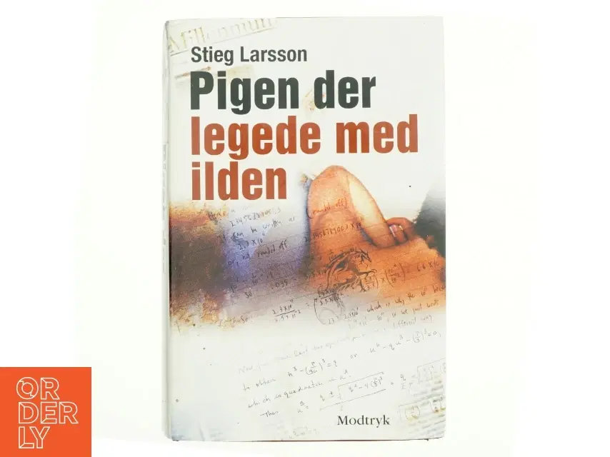 Pigen Der Legede Med Ilden af Stieg Larsson (Bog)