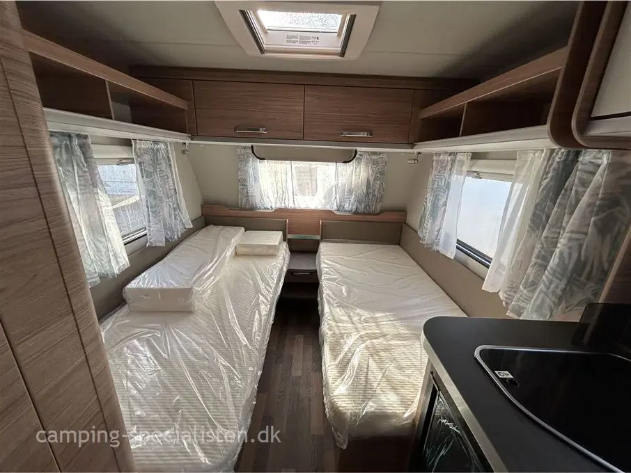 2023 - Weinsberg CaraOne 480 EU DK Edition   Weinsberg CaraOne  DK Edition - Enkeltsenge - 480 EU model 2023 kan snart ses hos Camping-Specialisten i Silkeborg