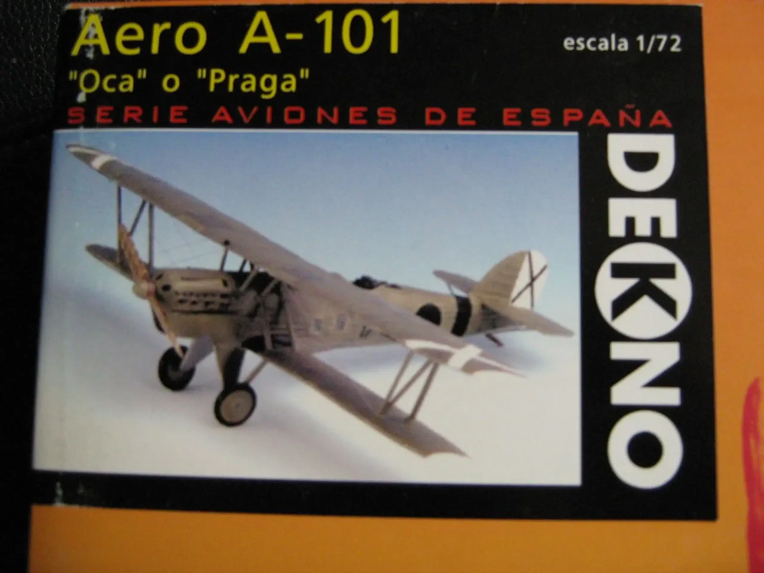 Dekno Aero A-101 skala 1/72