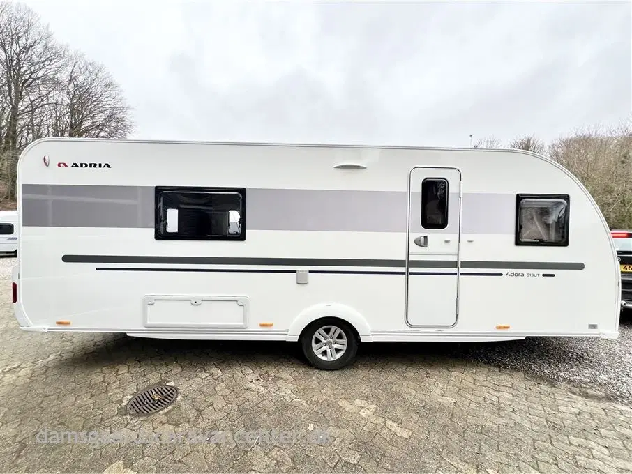 2019 - Adria Adora 613 UT   Queensbed-Gulvtemp-Endebad