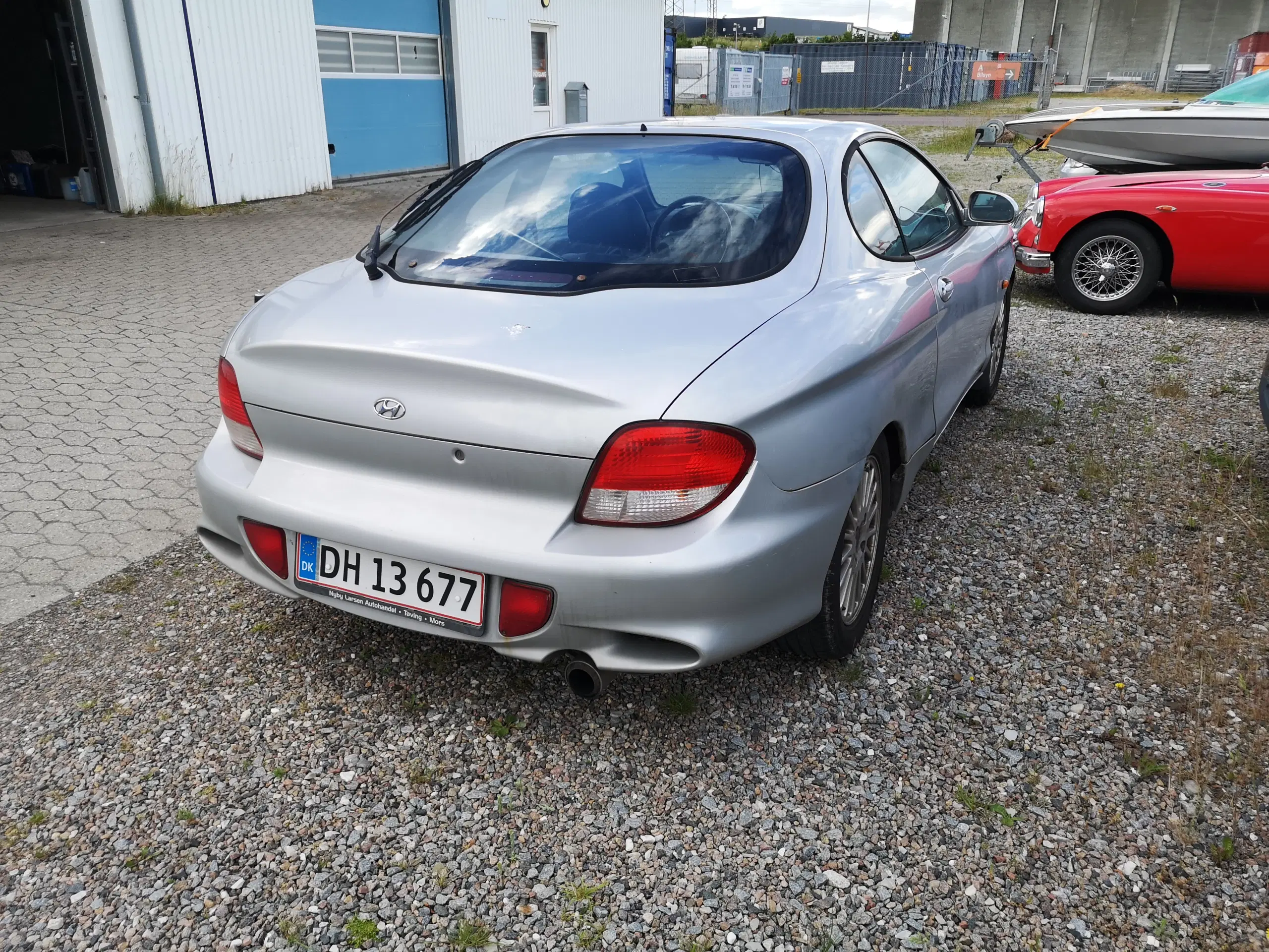 Hyundai coupe