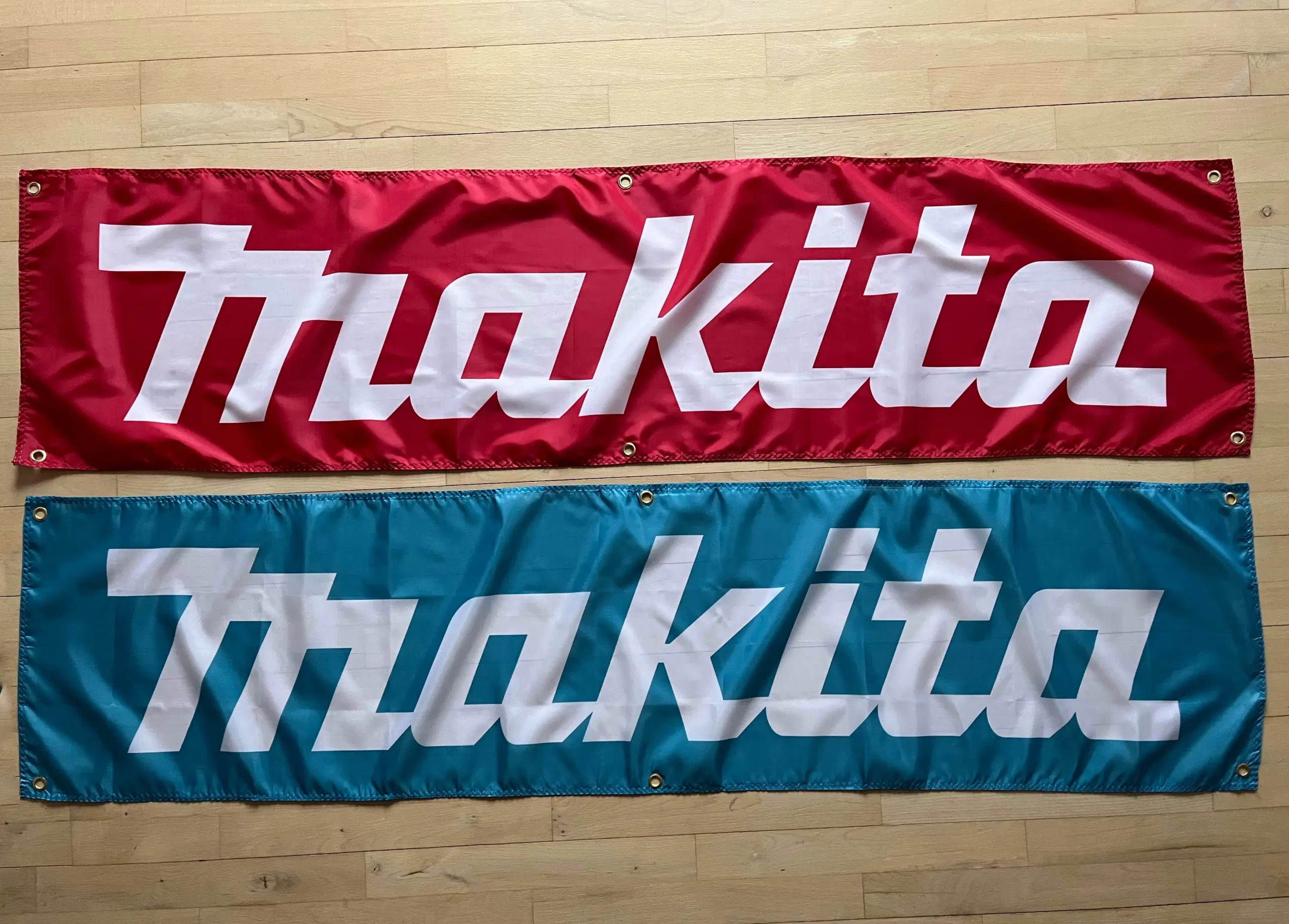 Flag med Makita