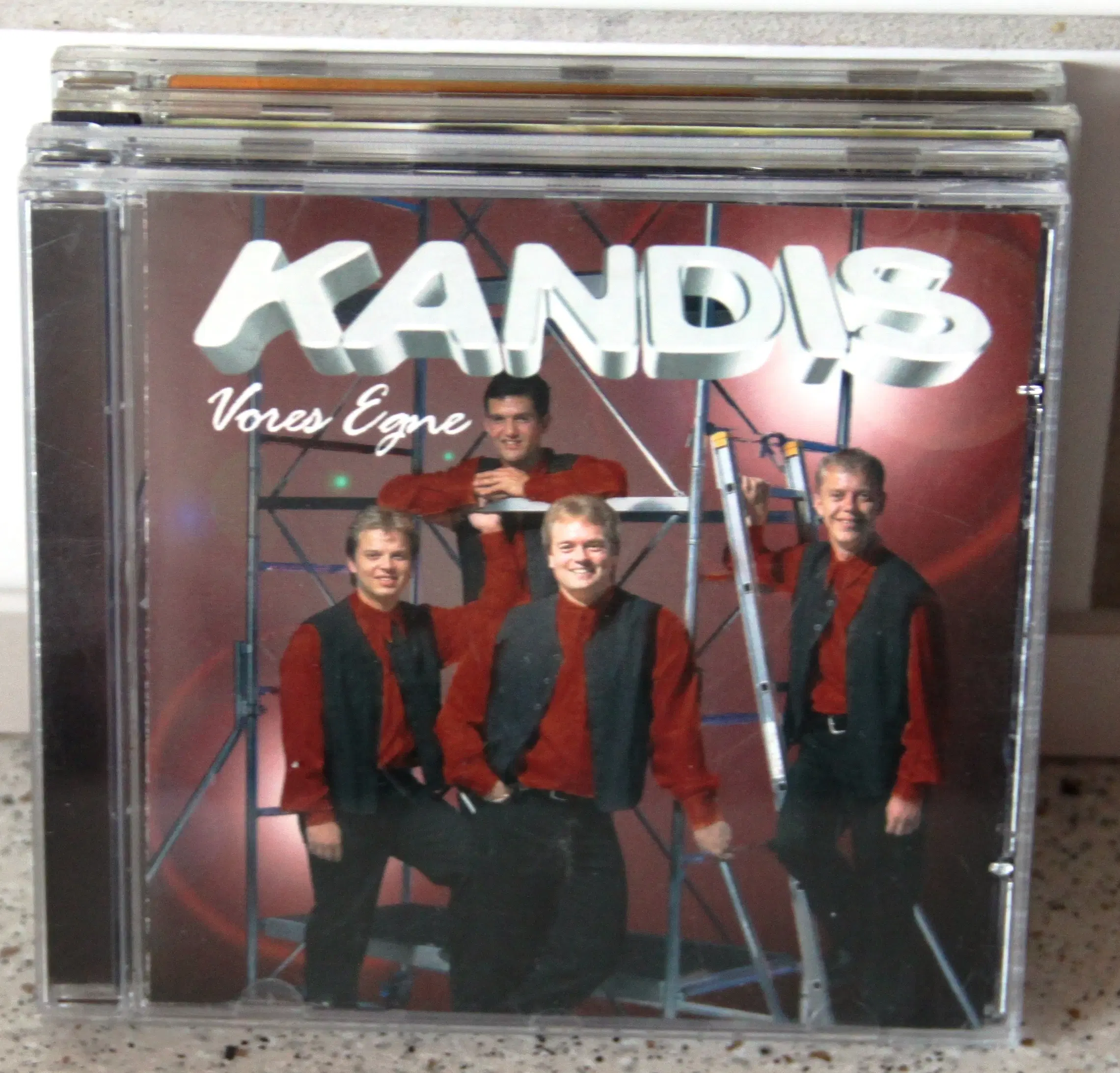 Kandis cd sælges