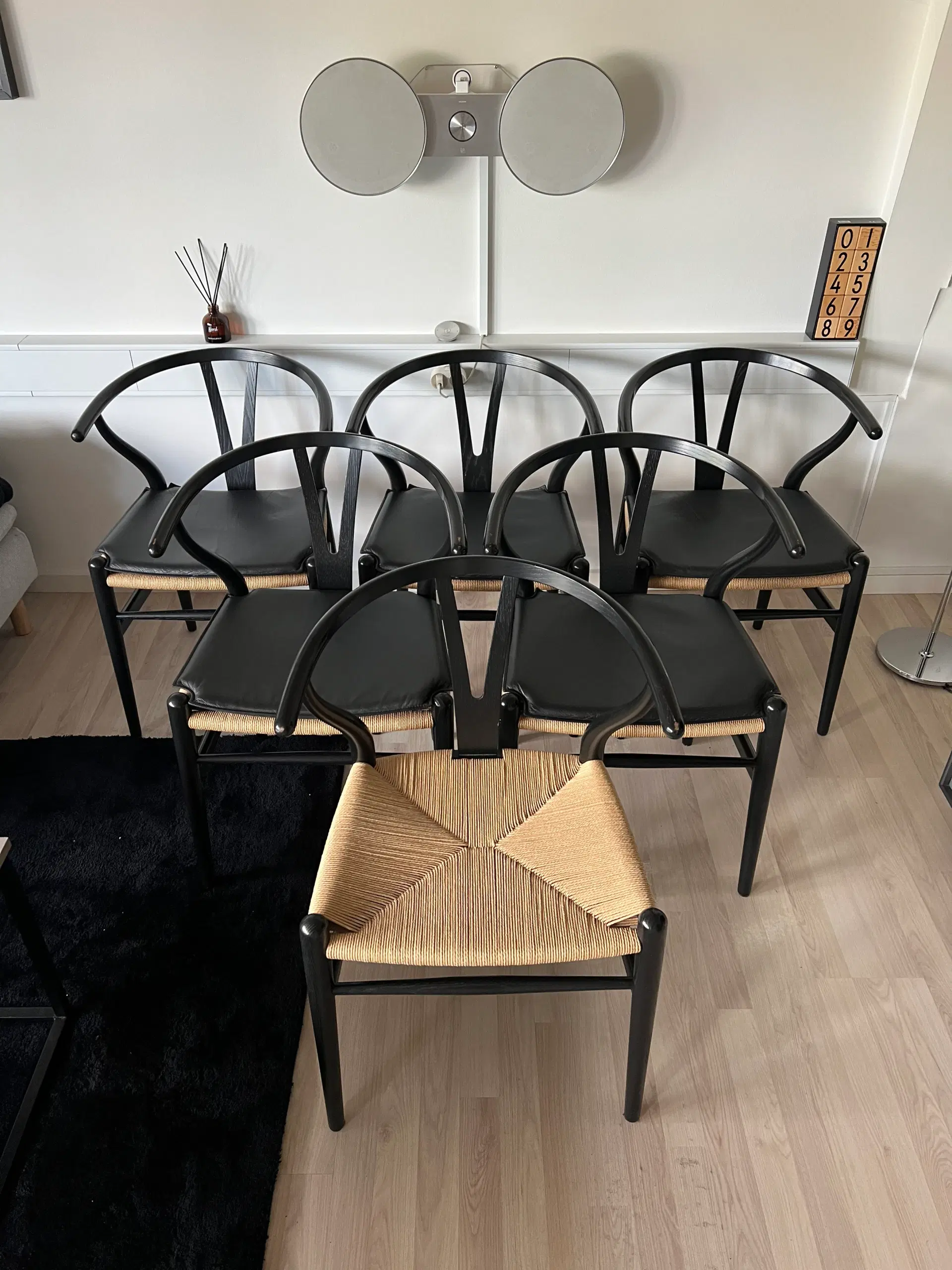 Hans J Wegner Y stole i sortbejset eg