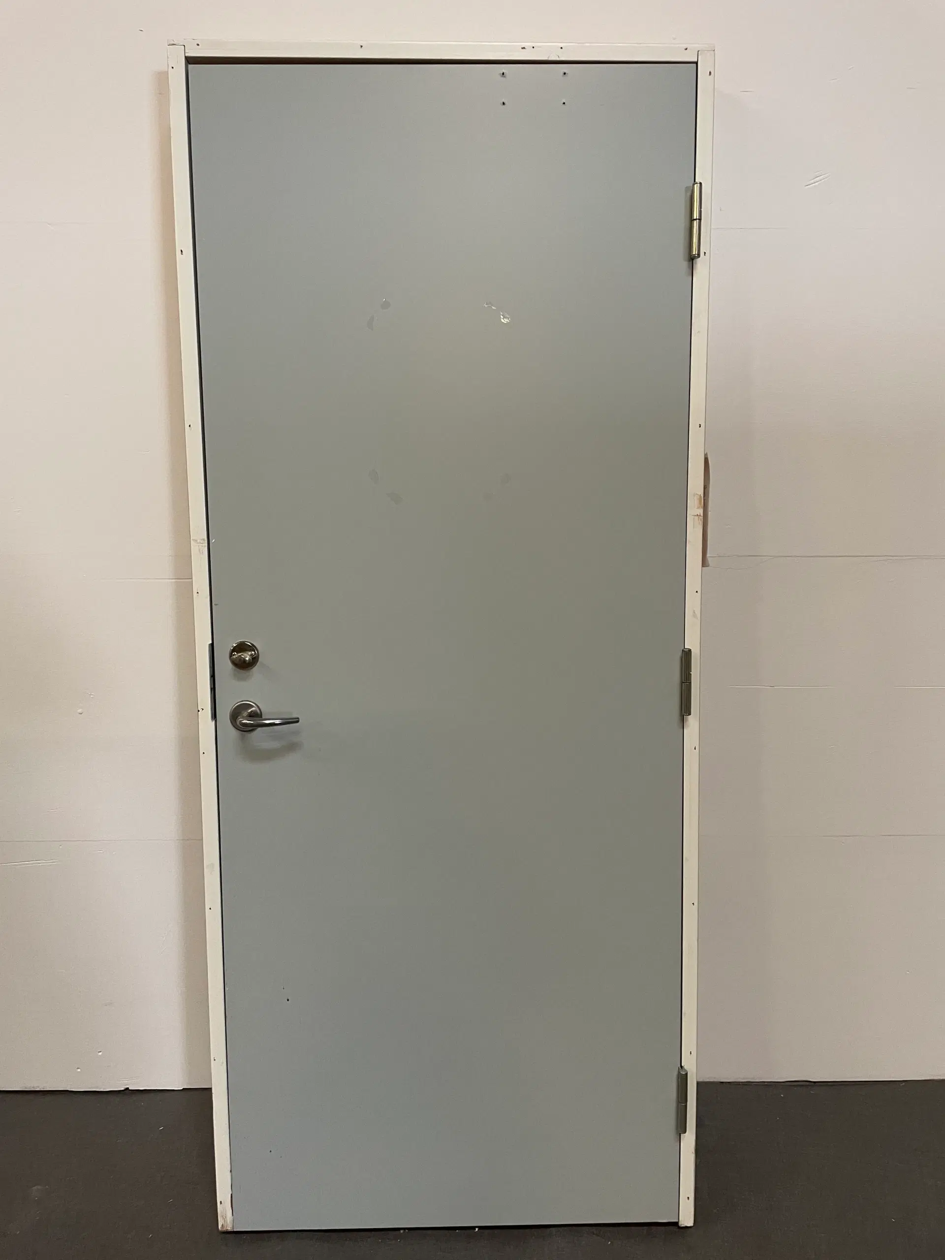 Swedoor brand- og lyddør bd30 db35 melamin 888x147x2090 mm højrehængt lysegrå