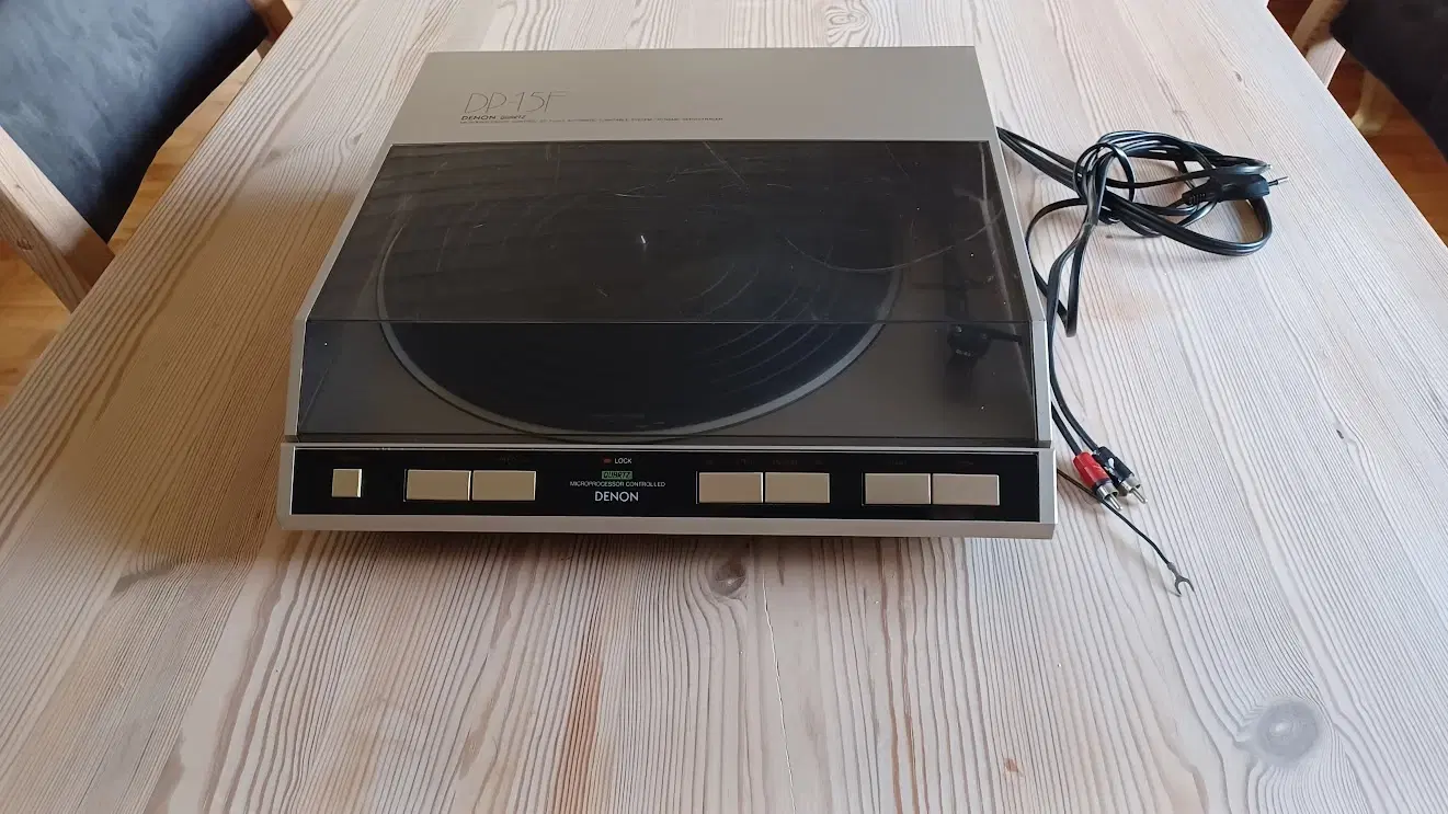 Denon  DP-15F QUARTZ pladespiller