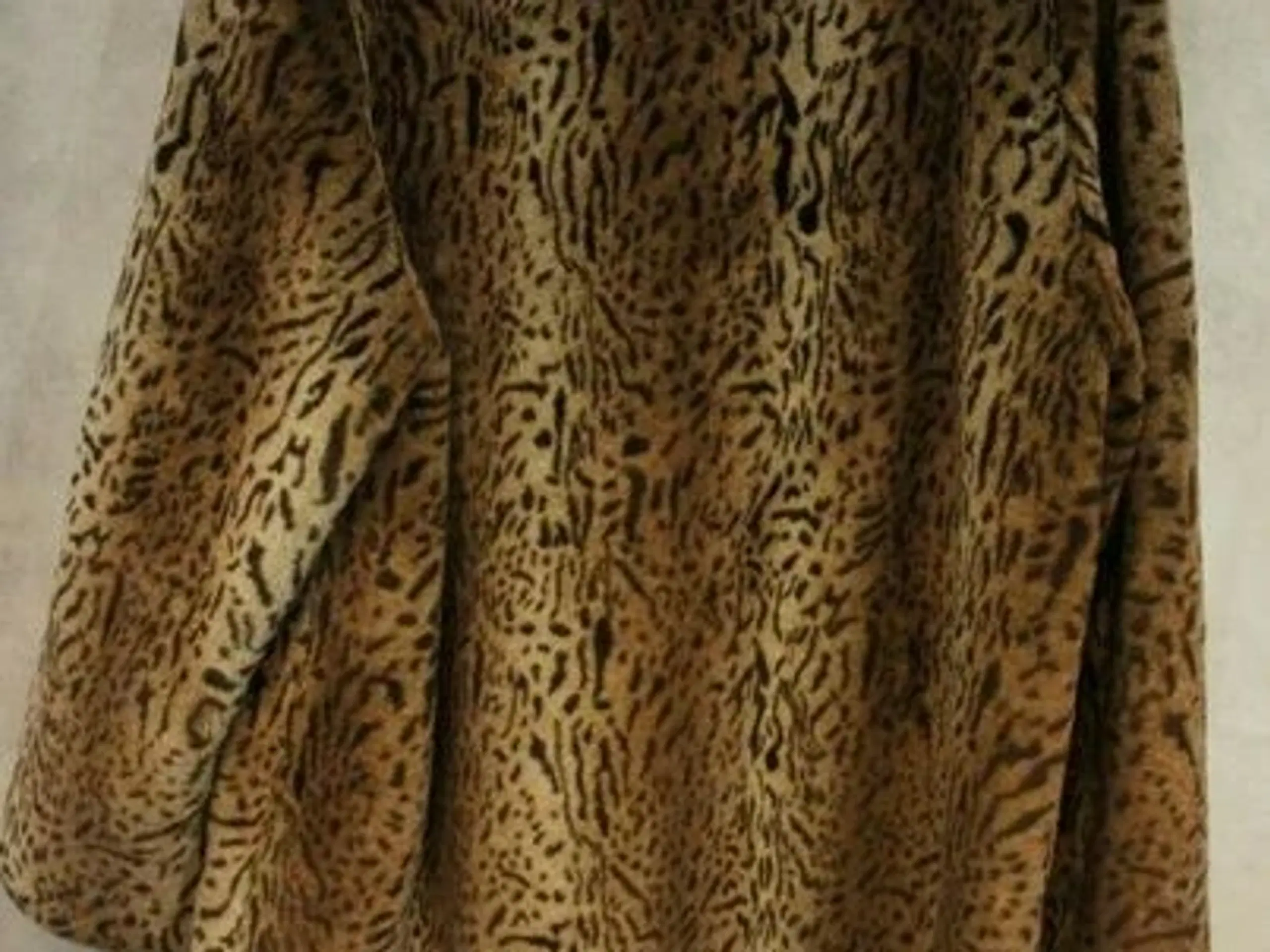 Roman Orginals-Leopard Faux FurStr:40/42