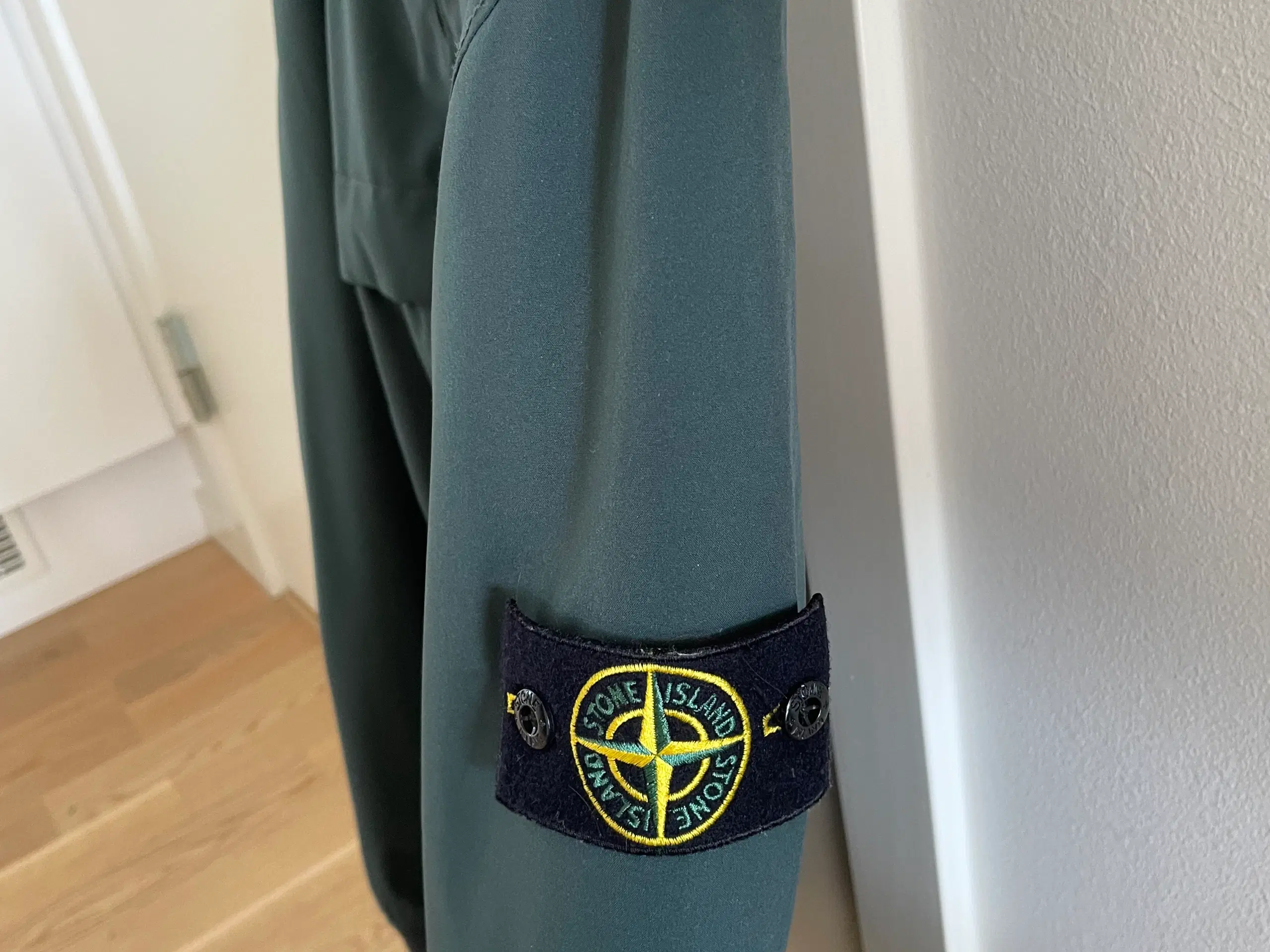 Stone Island Jakke - NÆRMEST UBRUGT