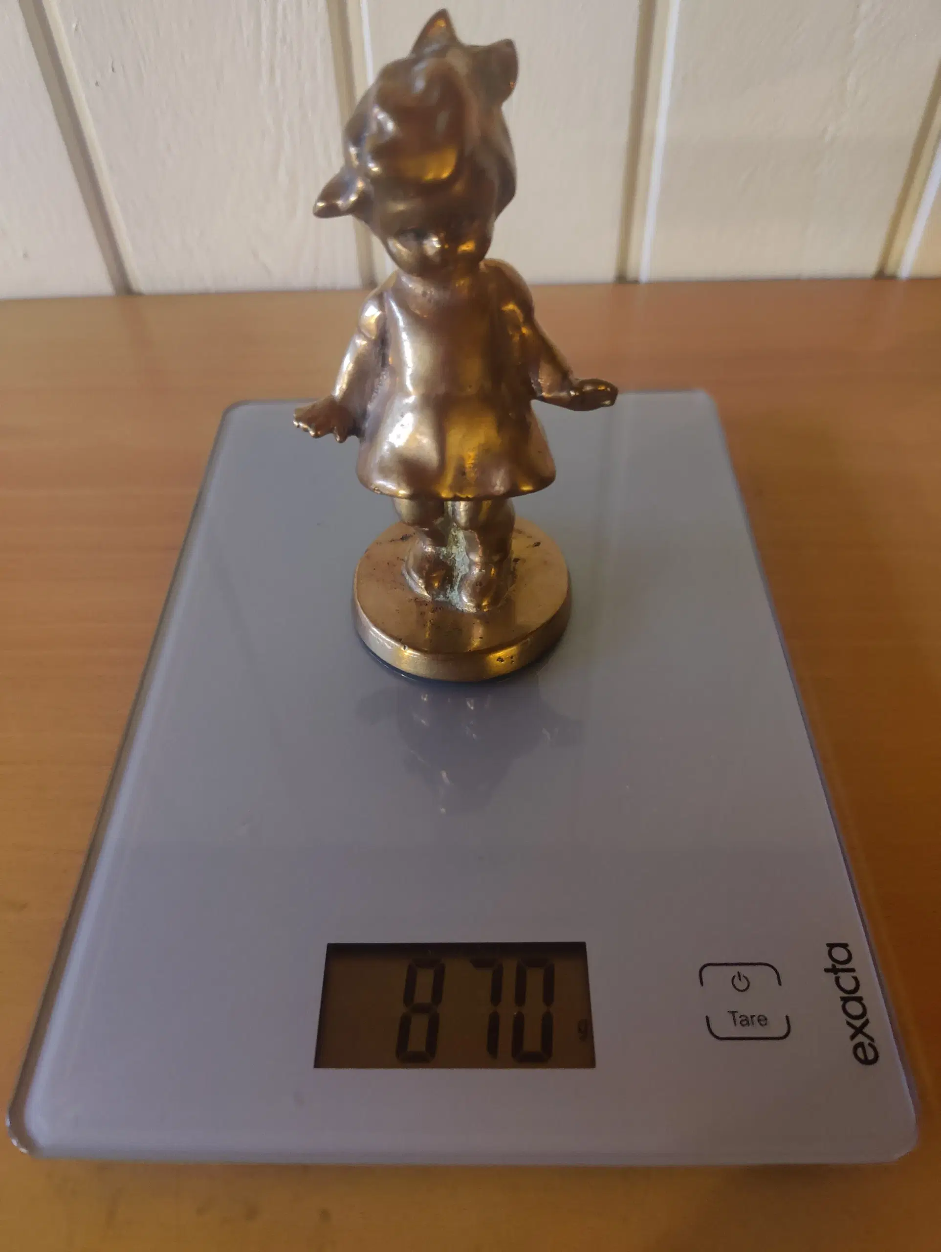 Bronzefigur pige