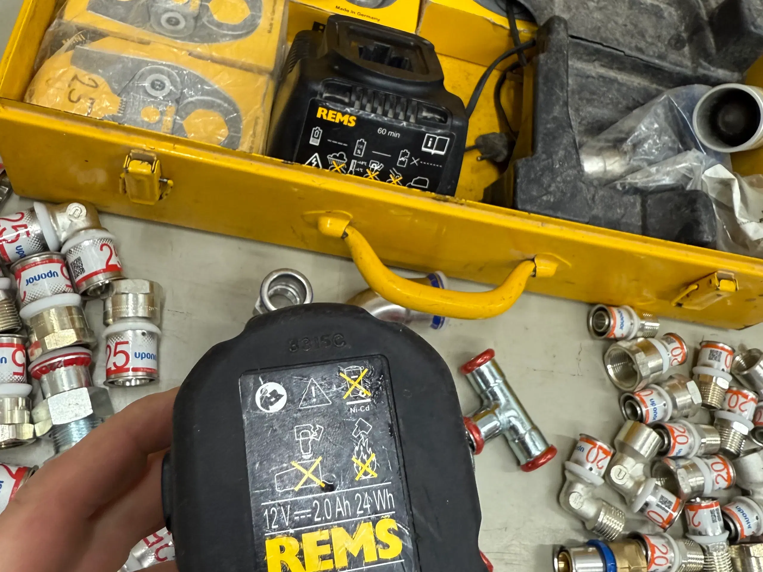 REMS Mini-Press ACC 12V, 9 presseværktøjer, fittin