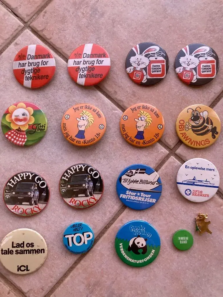 Retro badges fra 80?erne