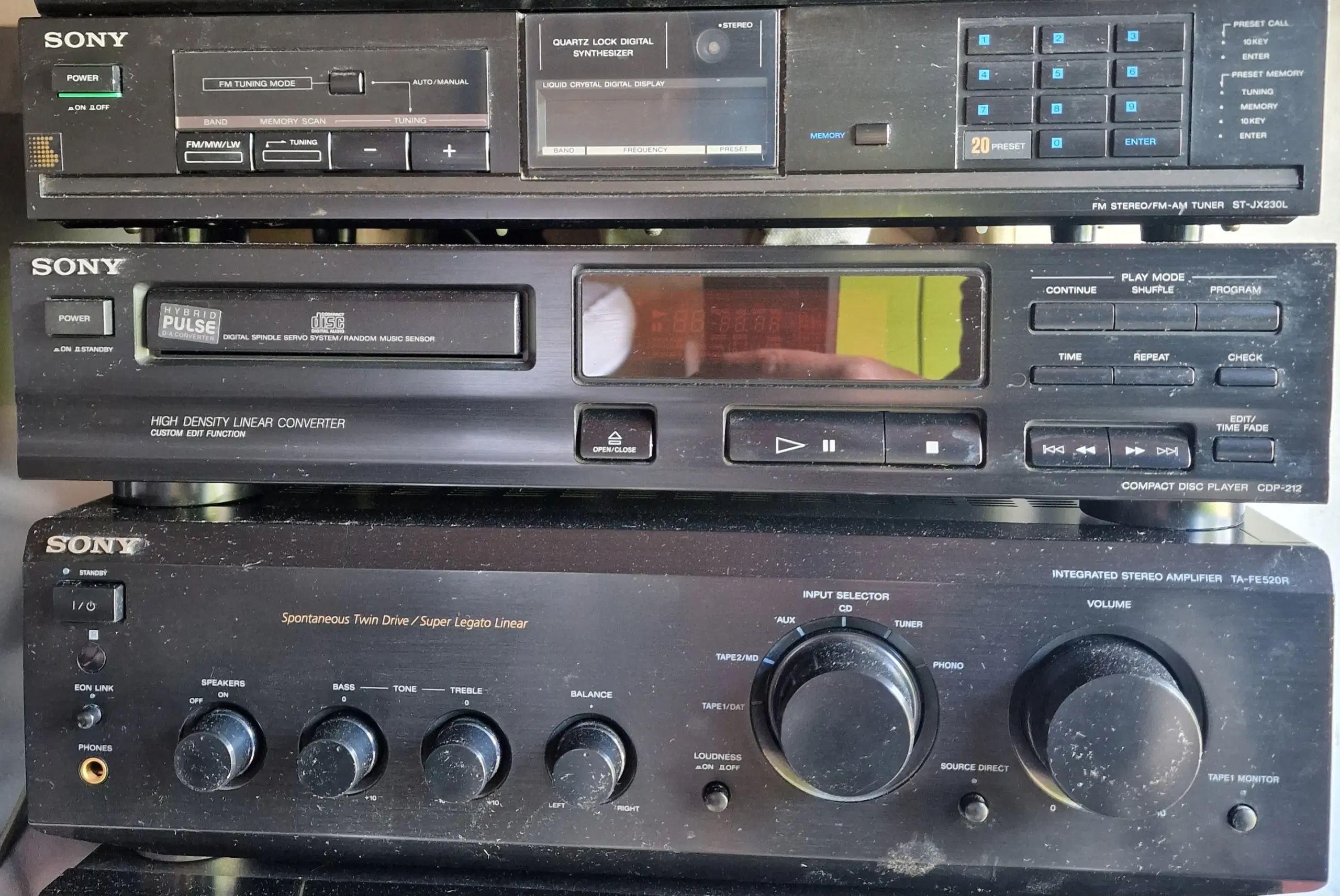 Vintage hi-fi højttalere og anlæg