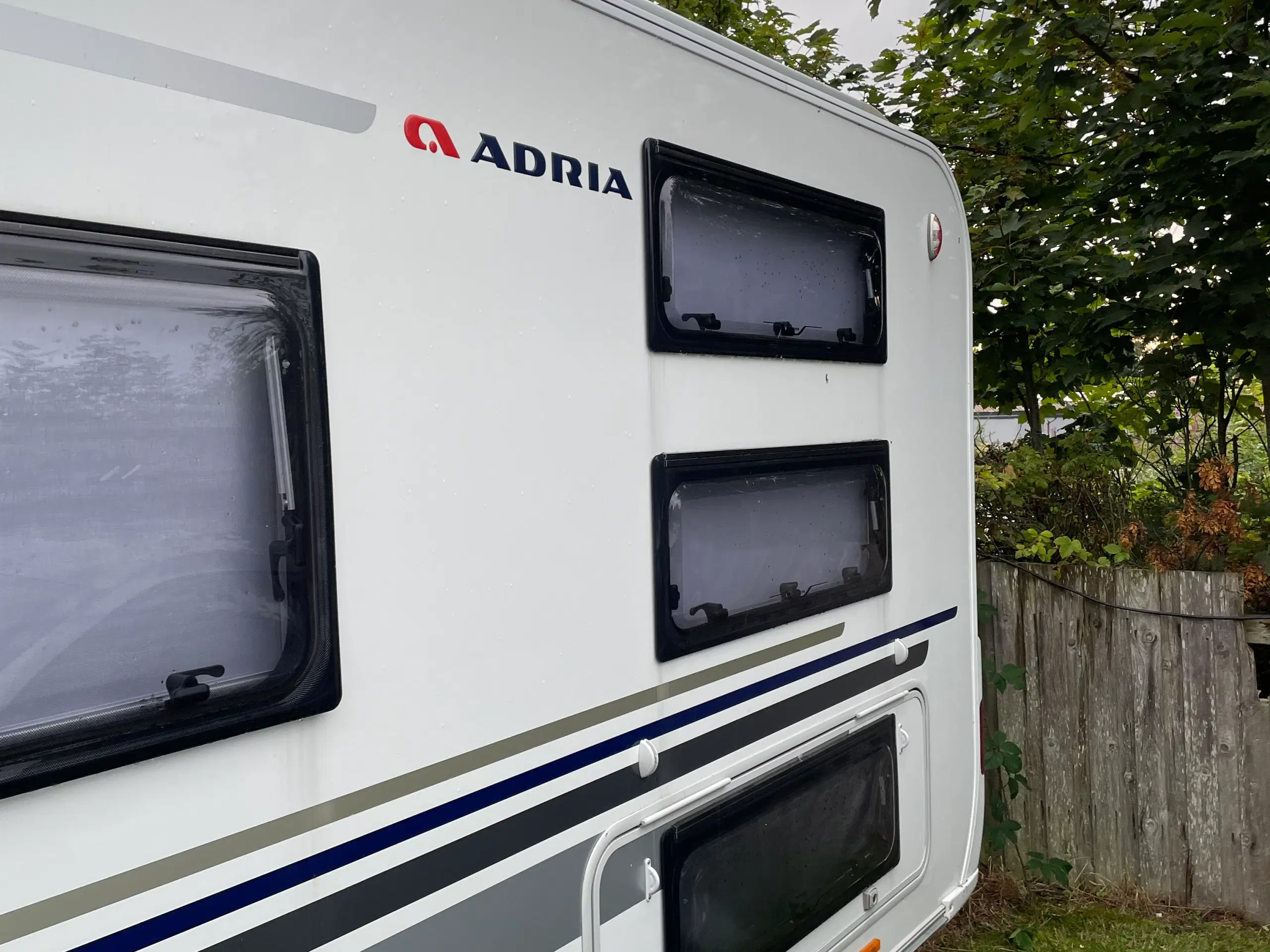 Adria Adora 573PT (3 køjer)