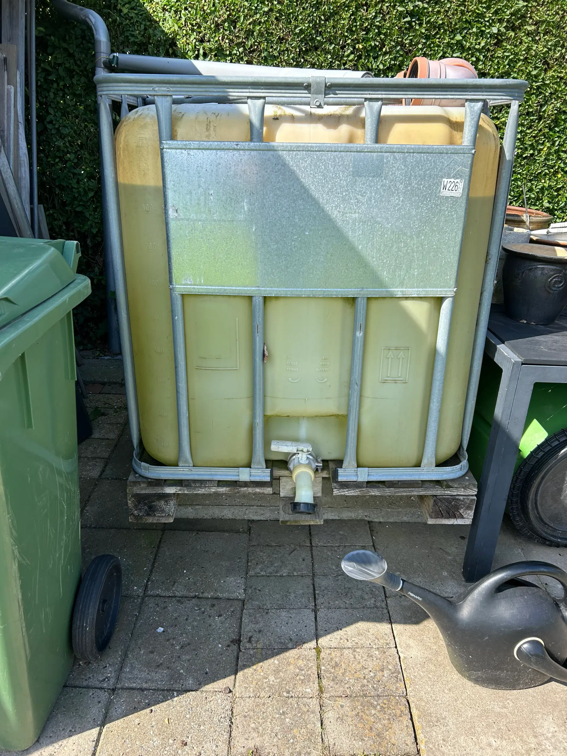 Vandbeholder 1000 liter 2 stk