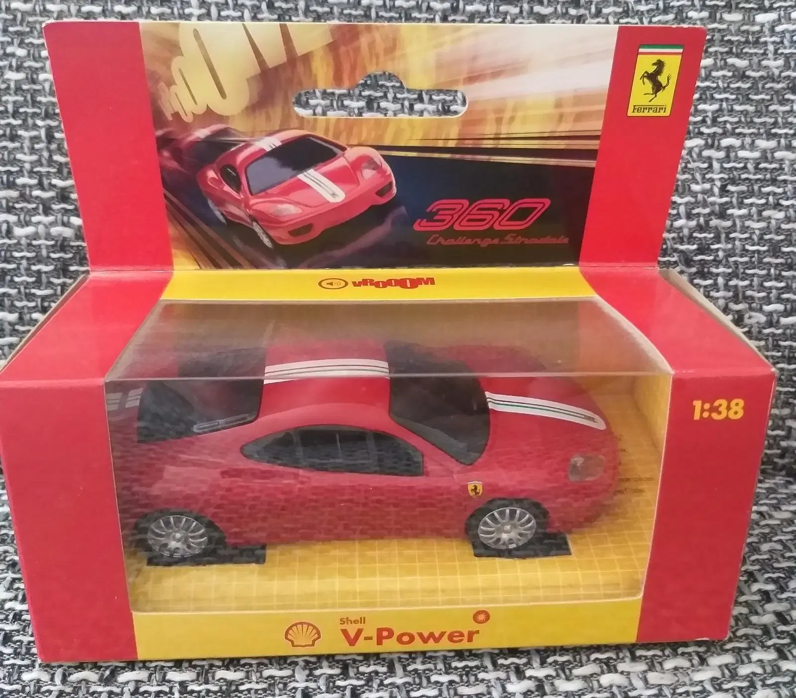 Modelbil Ferrari skala 1:38