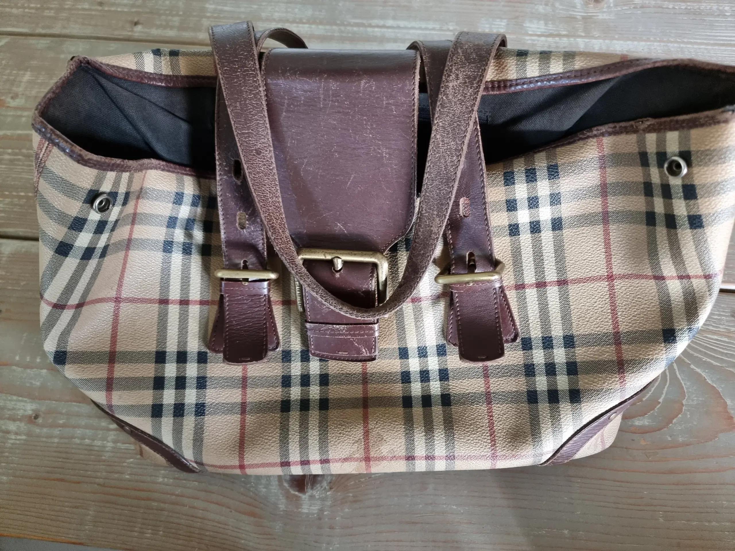 Burberry shopper