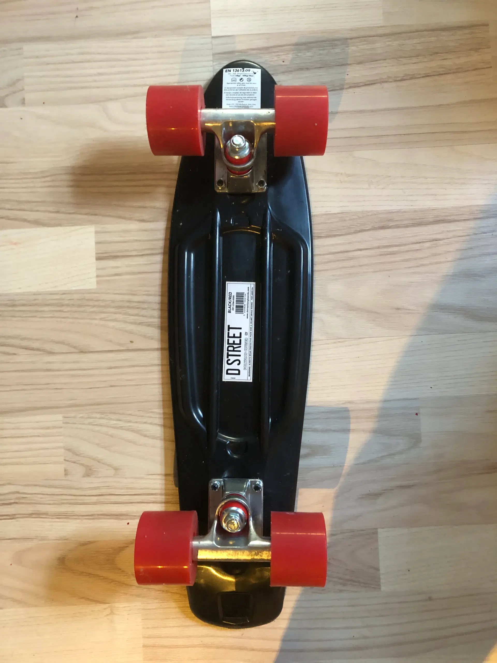 D-street mini skateboard