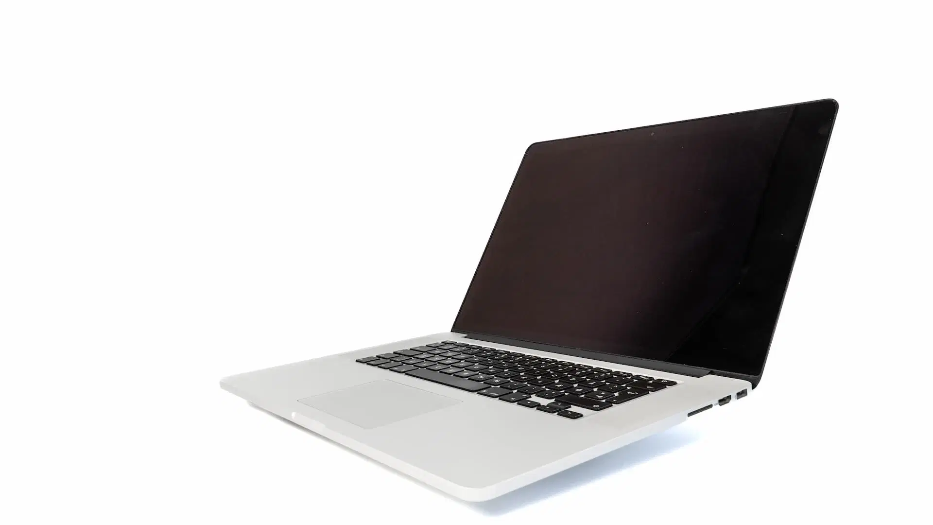 MACBOOK PRO A1398 MID-2015 | i7-4770HQ 220GHz / 16GB RAM / 512GB SSD | 15" 2880x1800 Retina / Grade B