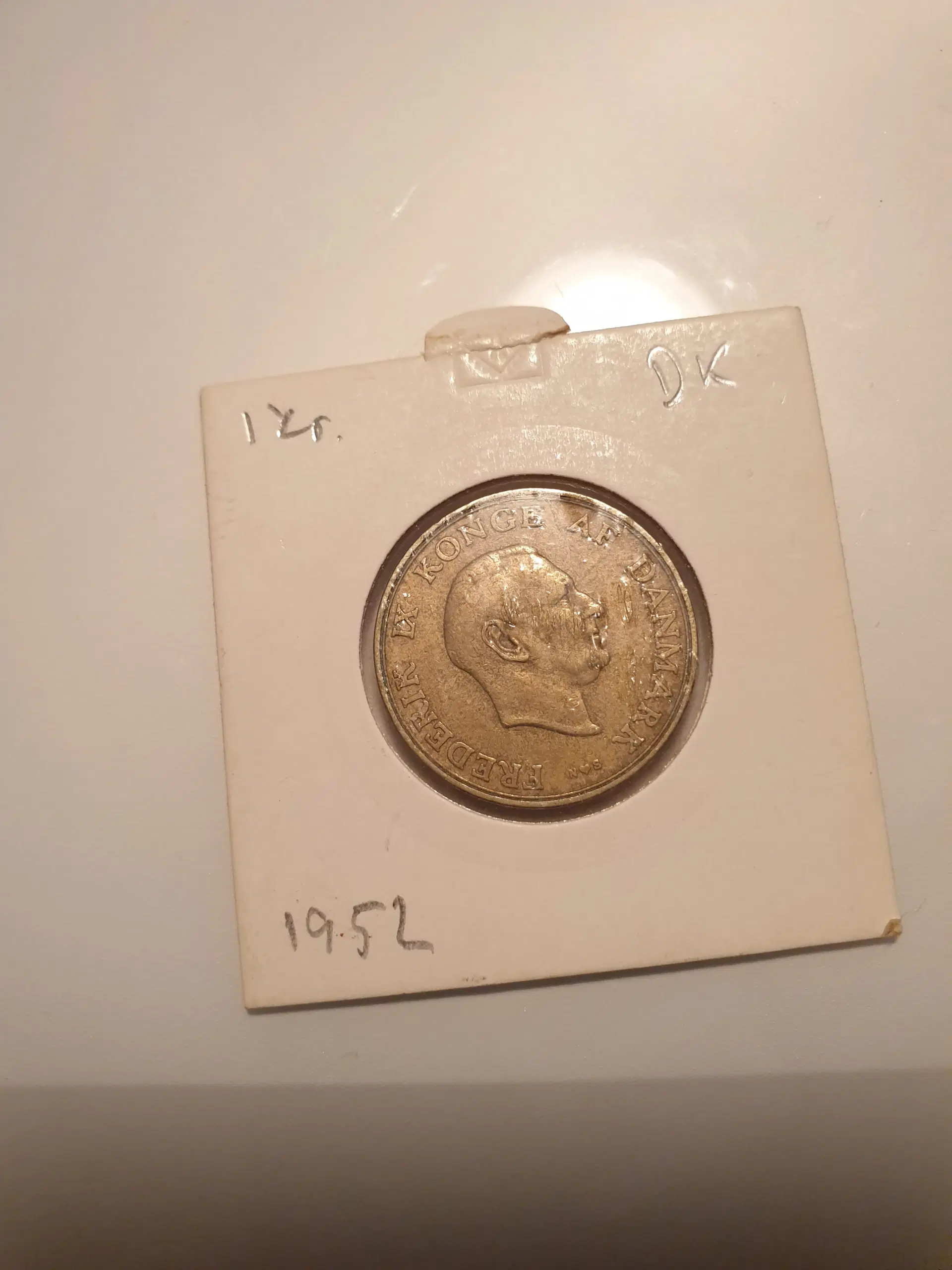 11 forskellige 1 kroner