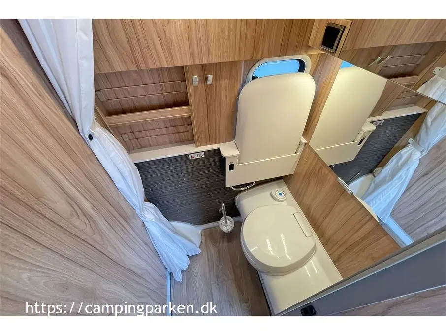 2021 - Hymer Grand Canyon S   Hymer Grand Canyon S byder på køreoplevelse 4 sovepladser under 6 meter