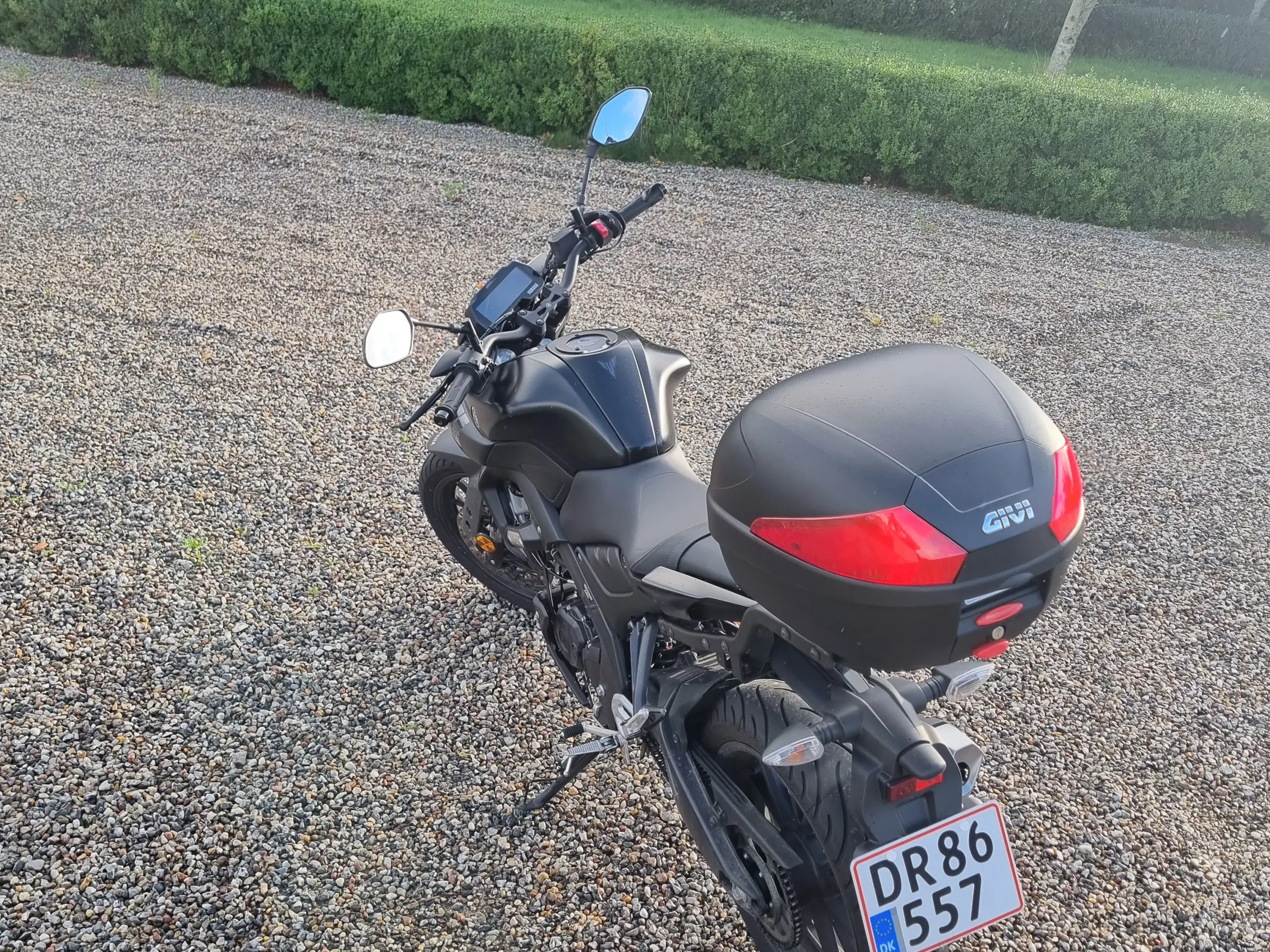 Yamaha MT125 næsten ny