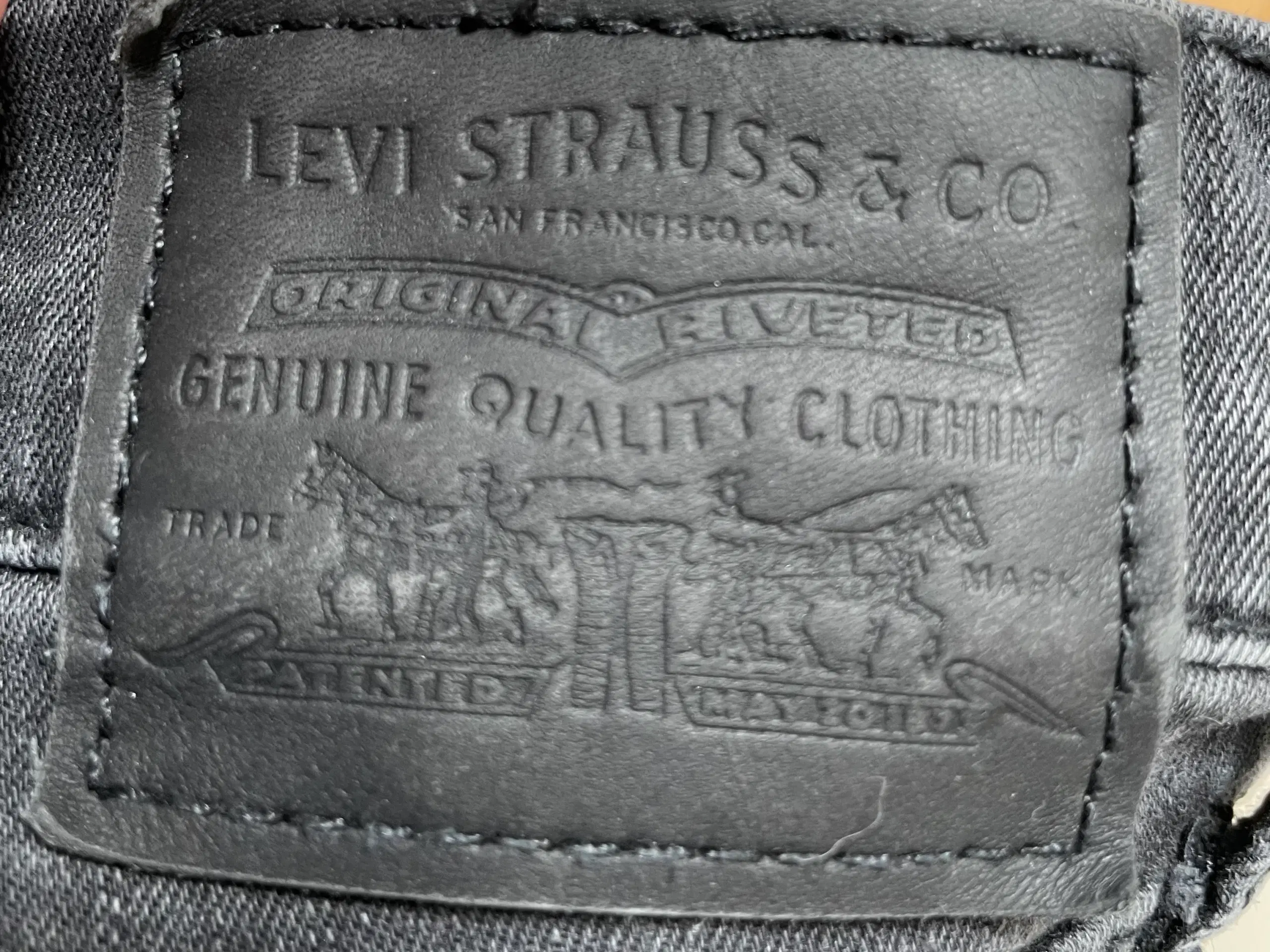 2 par levis jeans