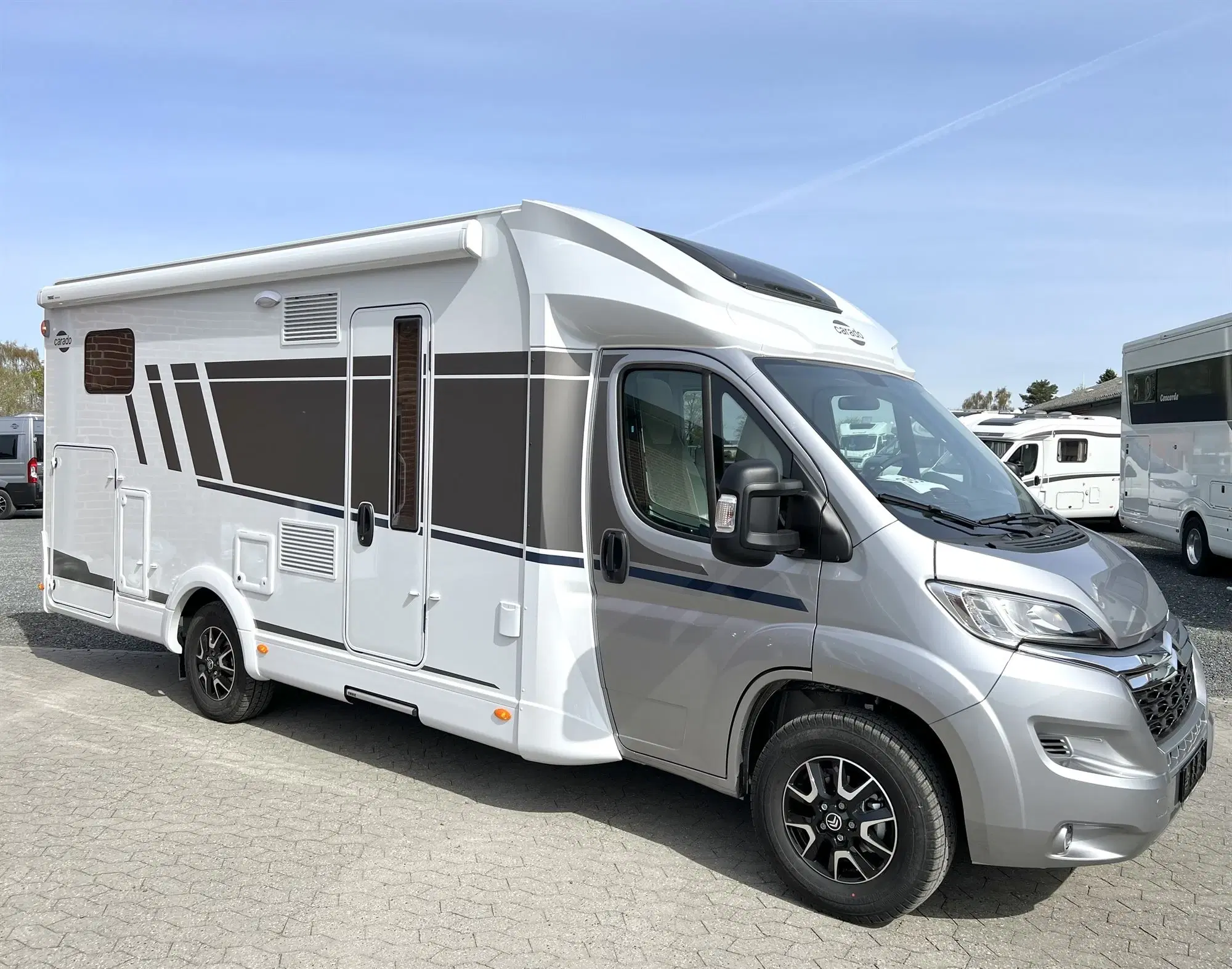 VOGN 5 | Autocamper udlejes | CARADO T447