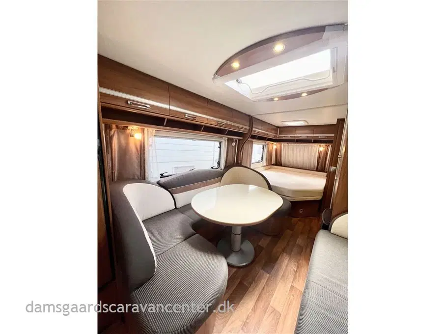 2012 - Dethleffs Nomad 550 HK   Franskseng-Mover-Ventura D300