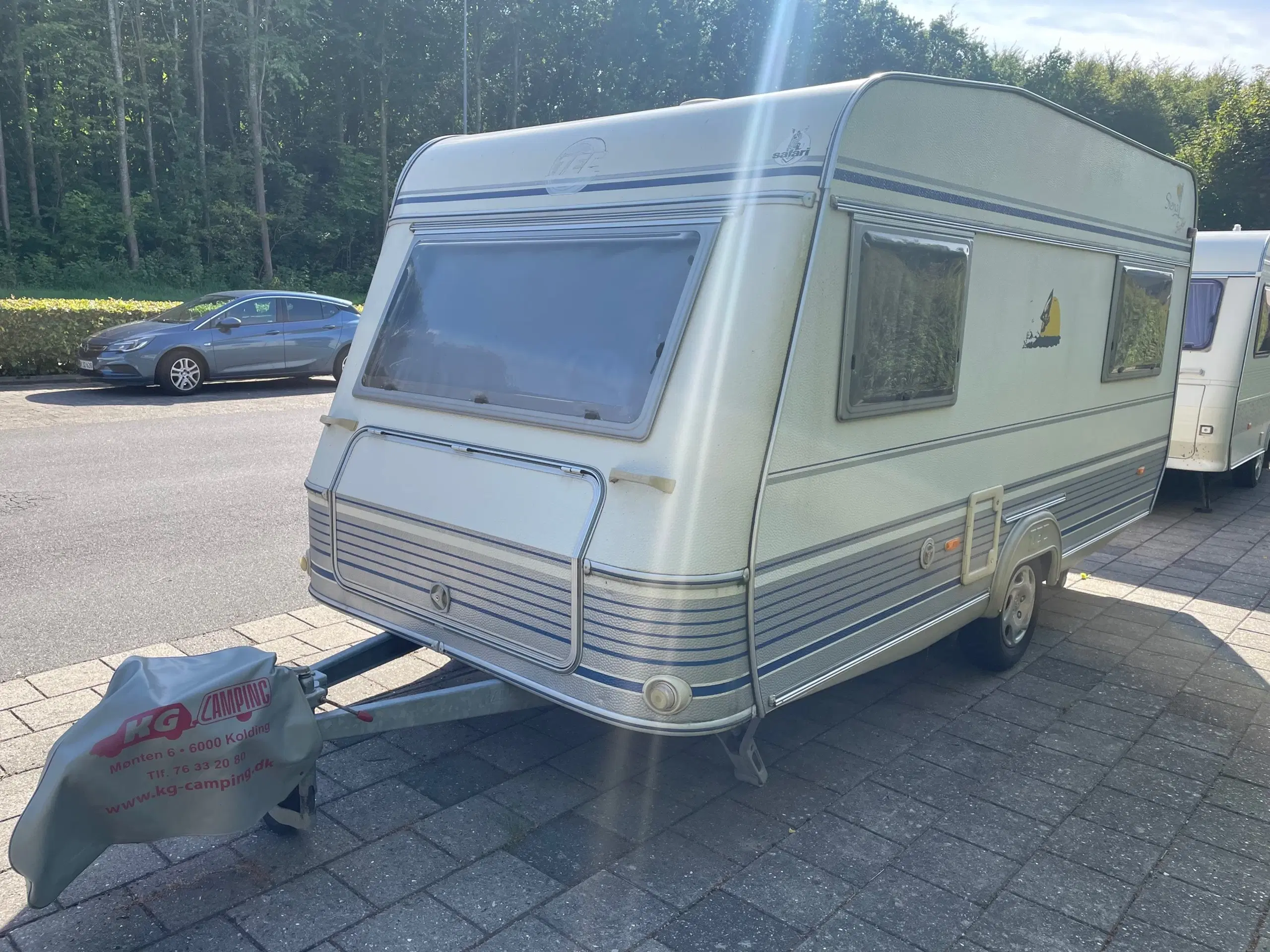 Campingvogn TEC Siena 430 med mover og luftfortelt