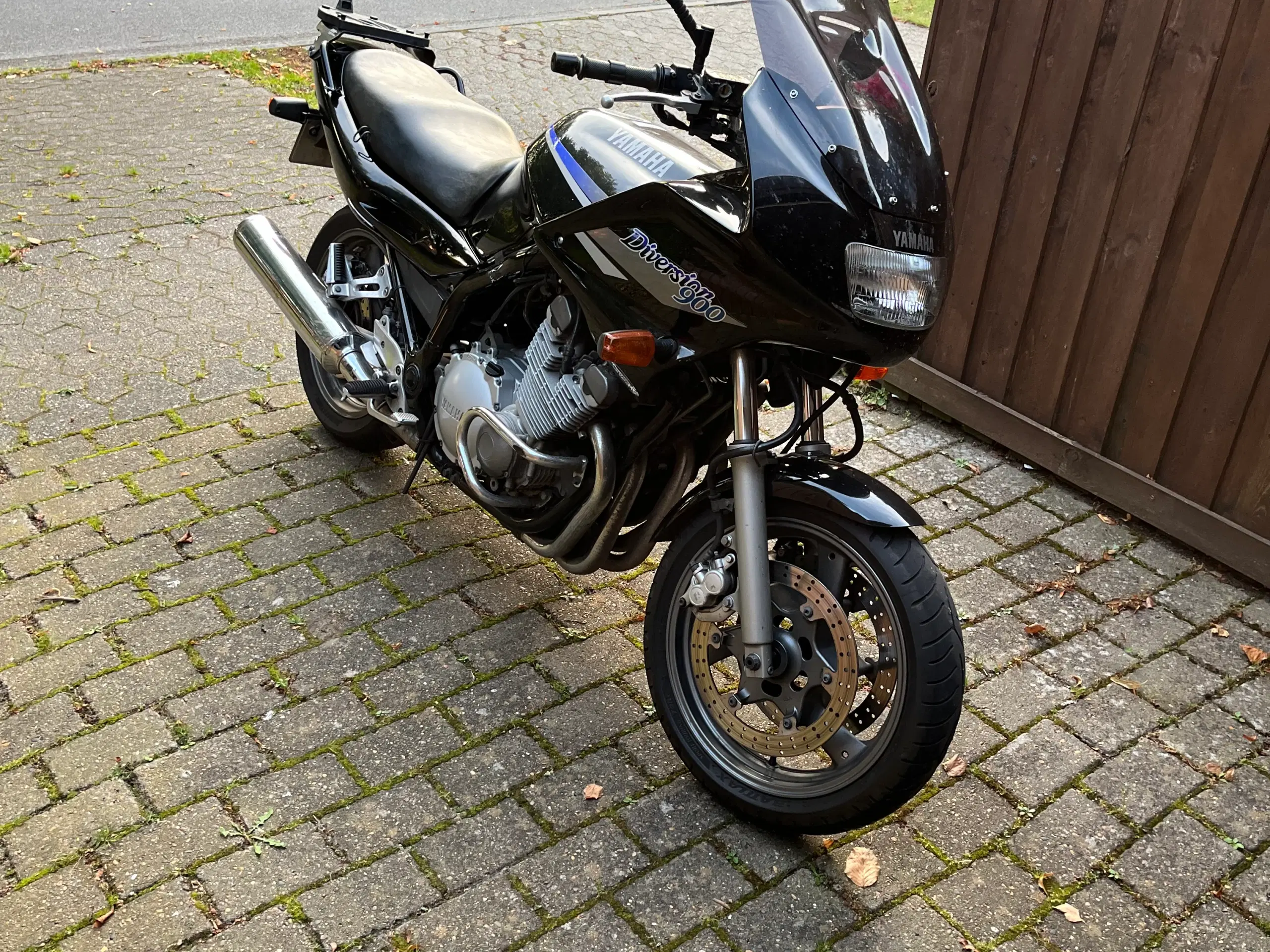 Yamaha XJ 900