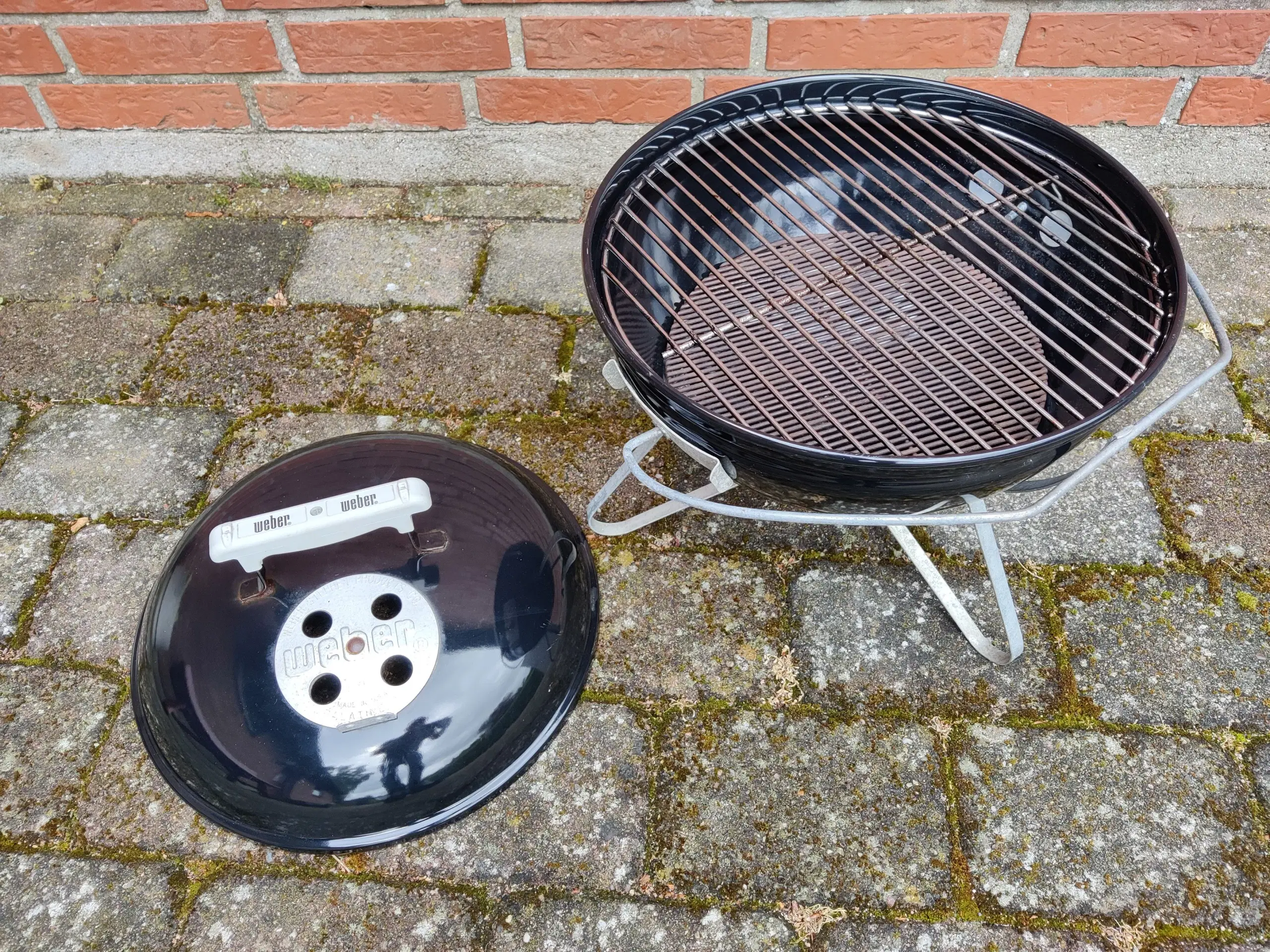 Weber grill Smokey Joe